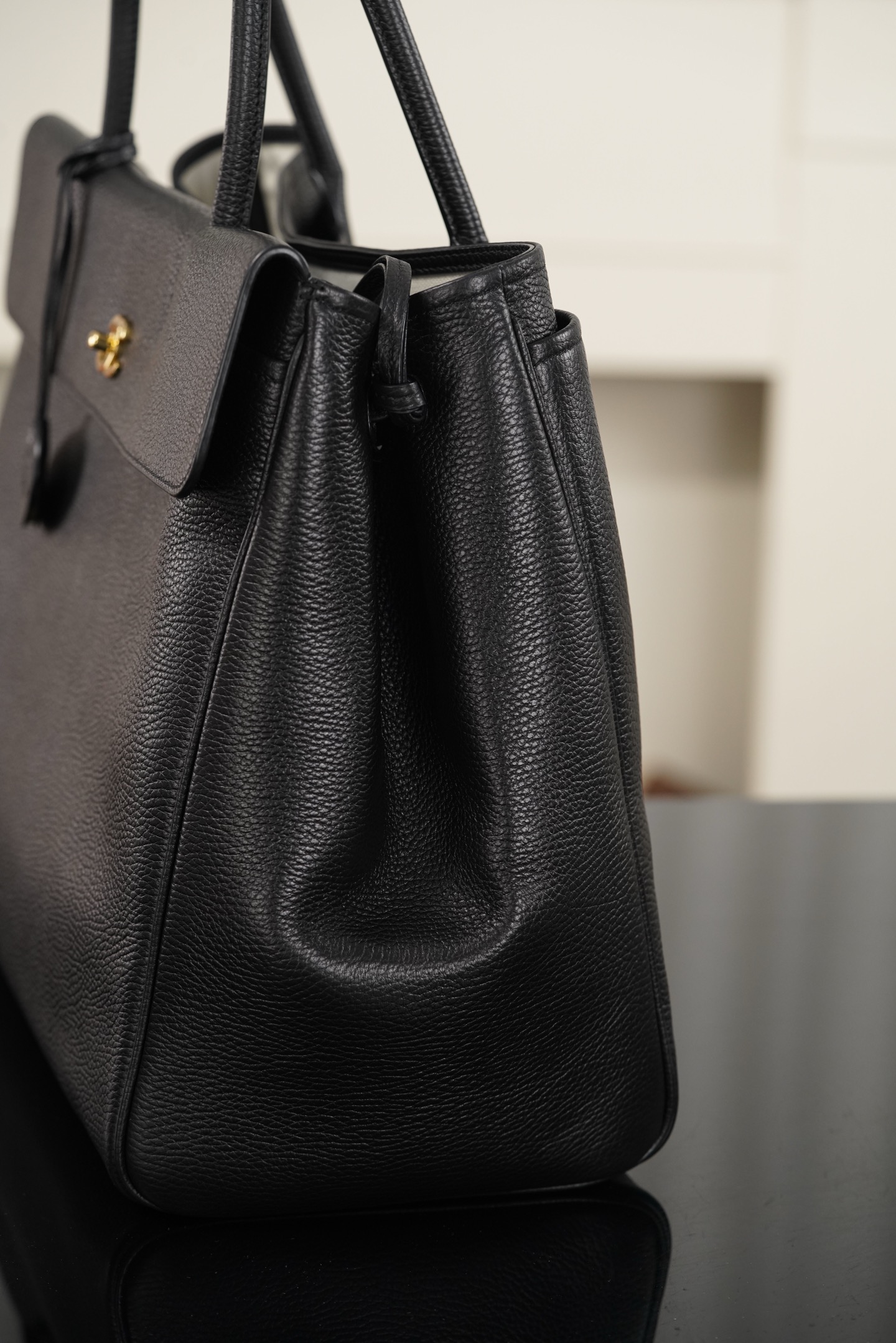 Chanel 26S Baguette large – Black Lambskin Crossbody Bag – A20-  