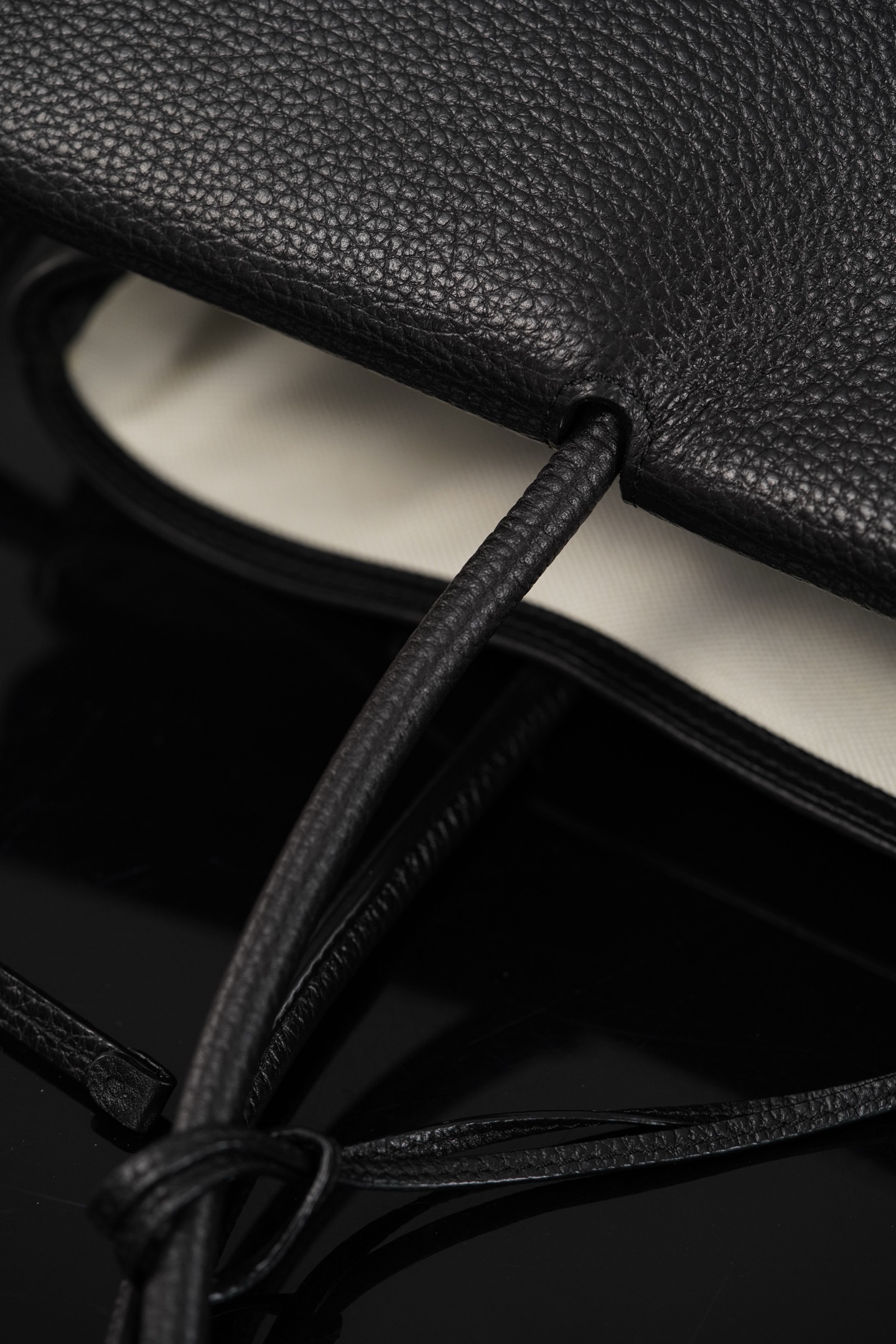 large CHANEL 托特 手提 26s shopping bags- (Black ) A5- AS6289-B24248-94305