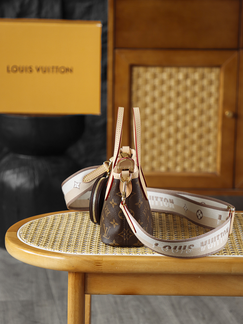  LOUIS VUITTON  Neverfull 经典老花满印拉链 可拆卸肩带  水桶包 托特包 单肩包 斜挎包 手提包  男女同款  棕色 M46705
