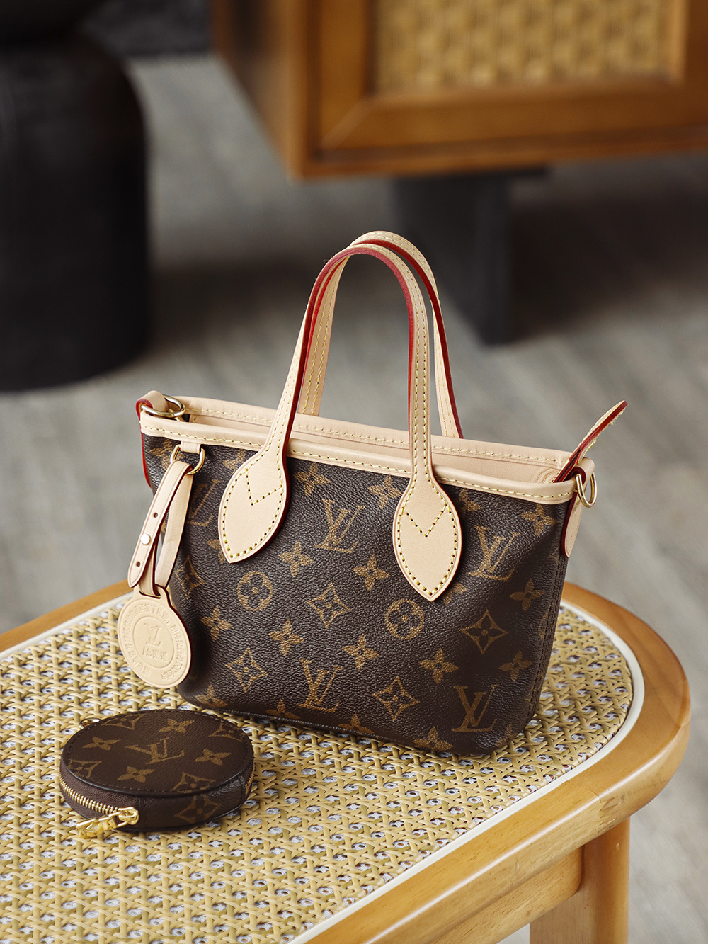  LOUIS VUITTON  Neverfull 经典老花满印拉链 可拆卸肩带  水桶包 托特包 单肩包 斜挎包 手提包  男女同款  棕色 M46705