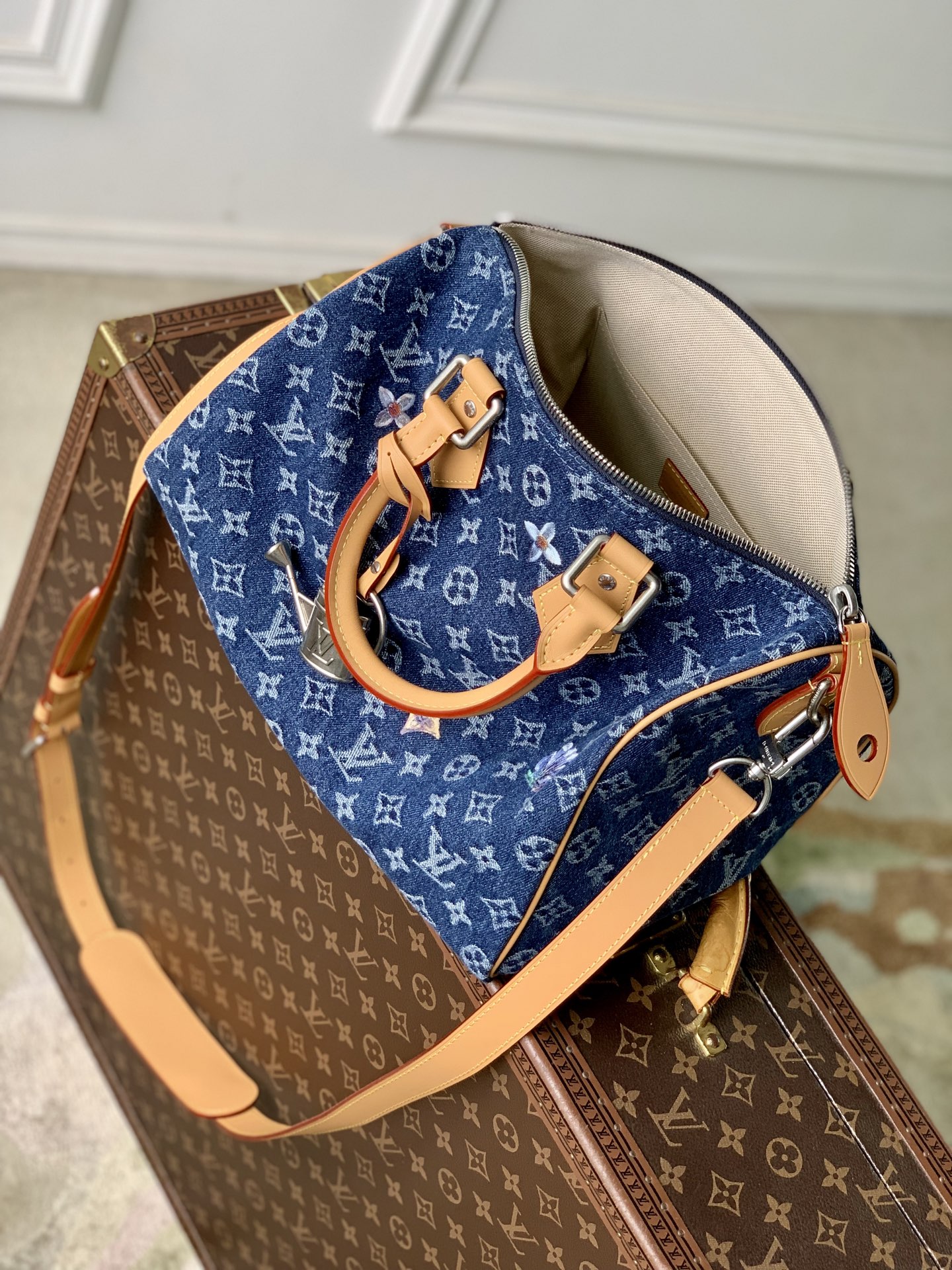 LOUIS VUITTON 路易威登 LV Speedy P9 30 可拆卸肩带 LV牛皮革 斜挎包 单肩包 双肩包 水桶 手提包  丹宁 M27556