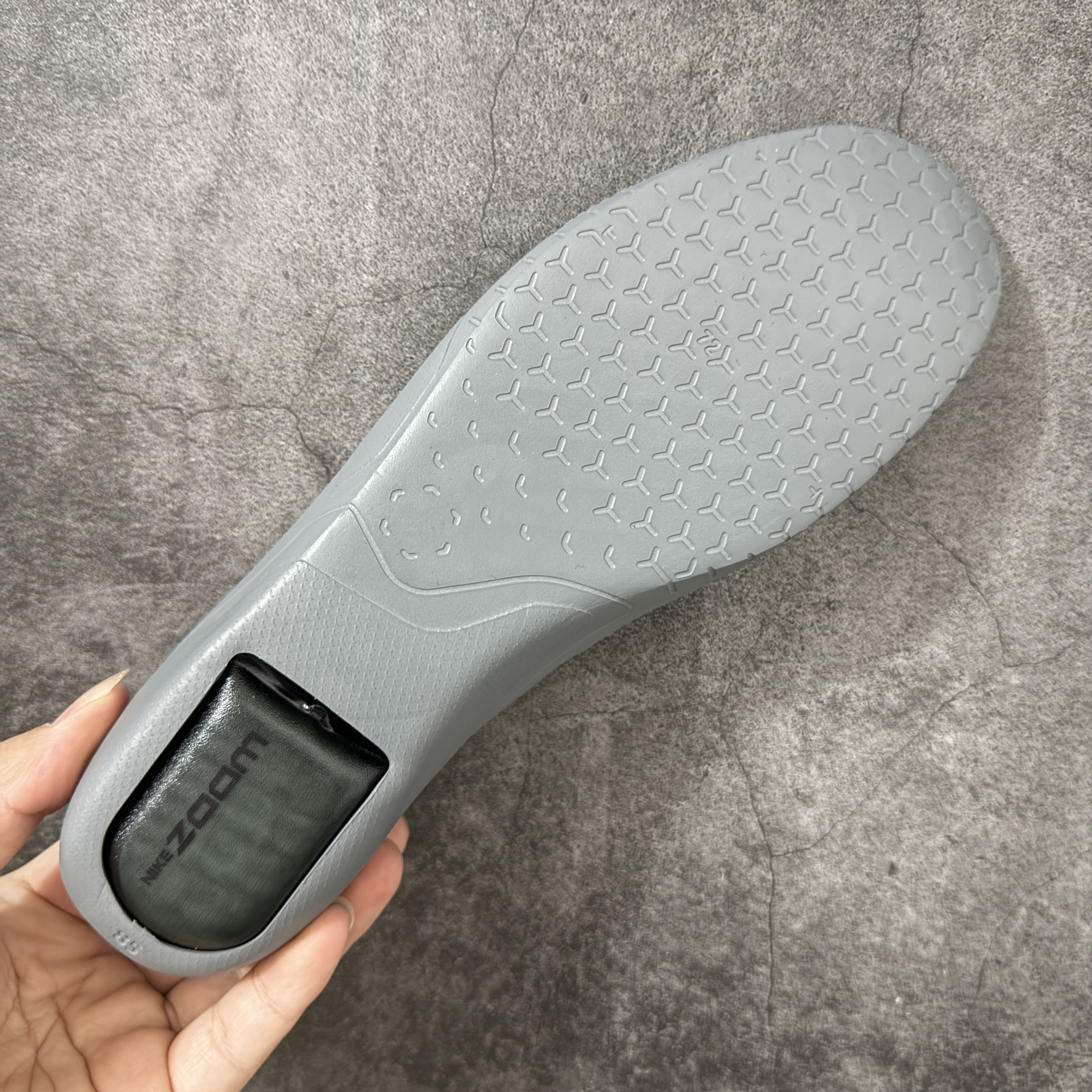 S2  KOBE 11  Protro  科比11  抓地篮球鞋 球鞋 男款 黑金 IM4260-001
