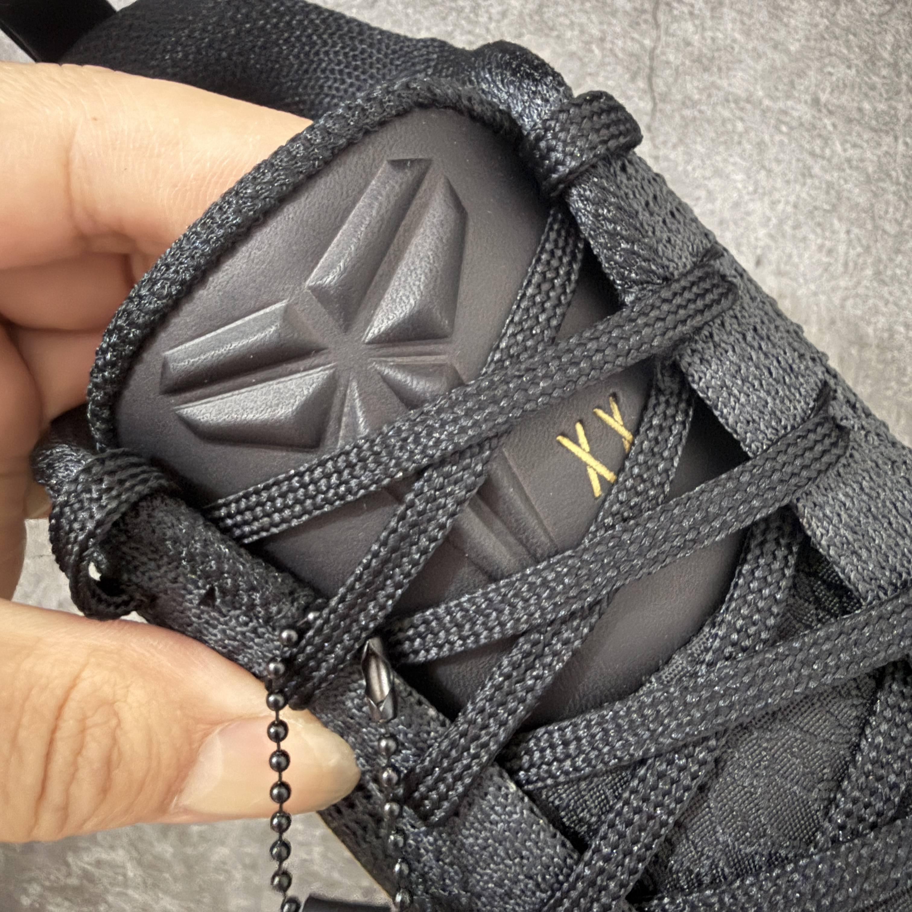 S2  KOBE 11  Protro  科比11  抓地篮球鞋 球鞋 男款 黑金 IM4260-001
