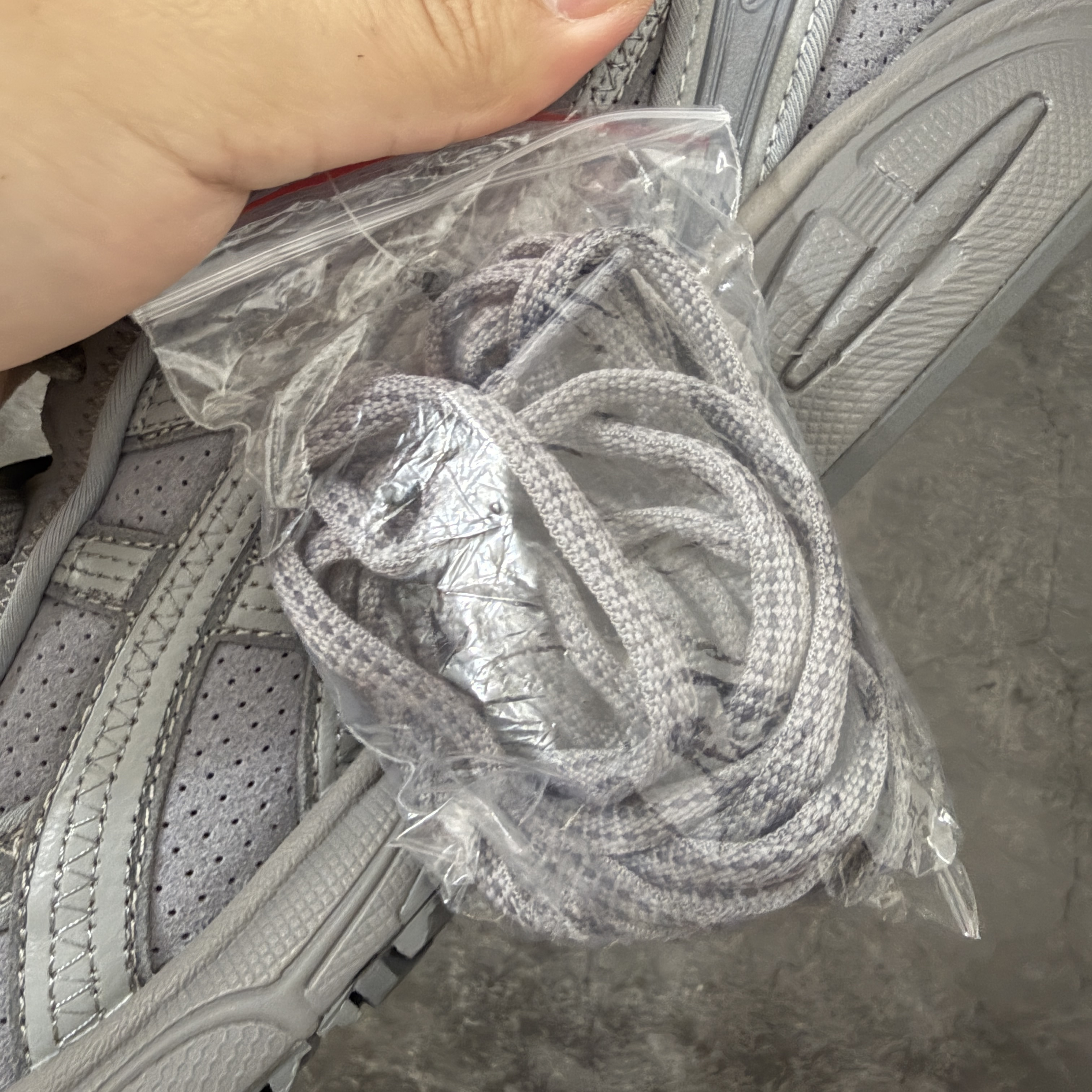 新版 Thom Browne x Asics K14 TB亚瑟士  低筒 减震 户外 运动鞋 跑步鞋  休闲鞋 板鞋 男女同款 灰色 UFC001B-L0195-035
