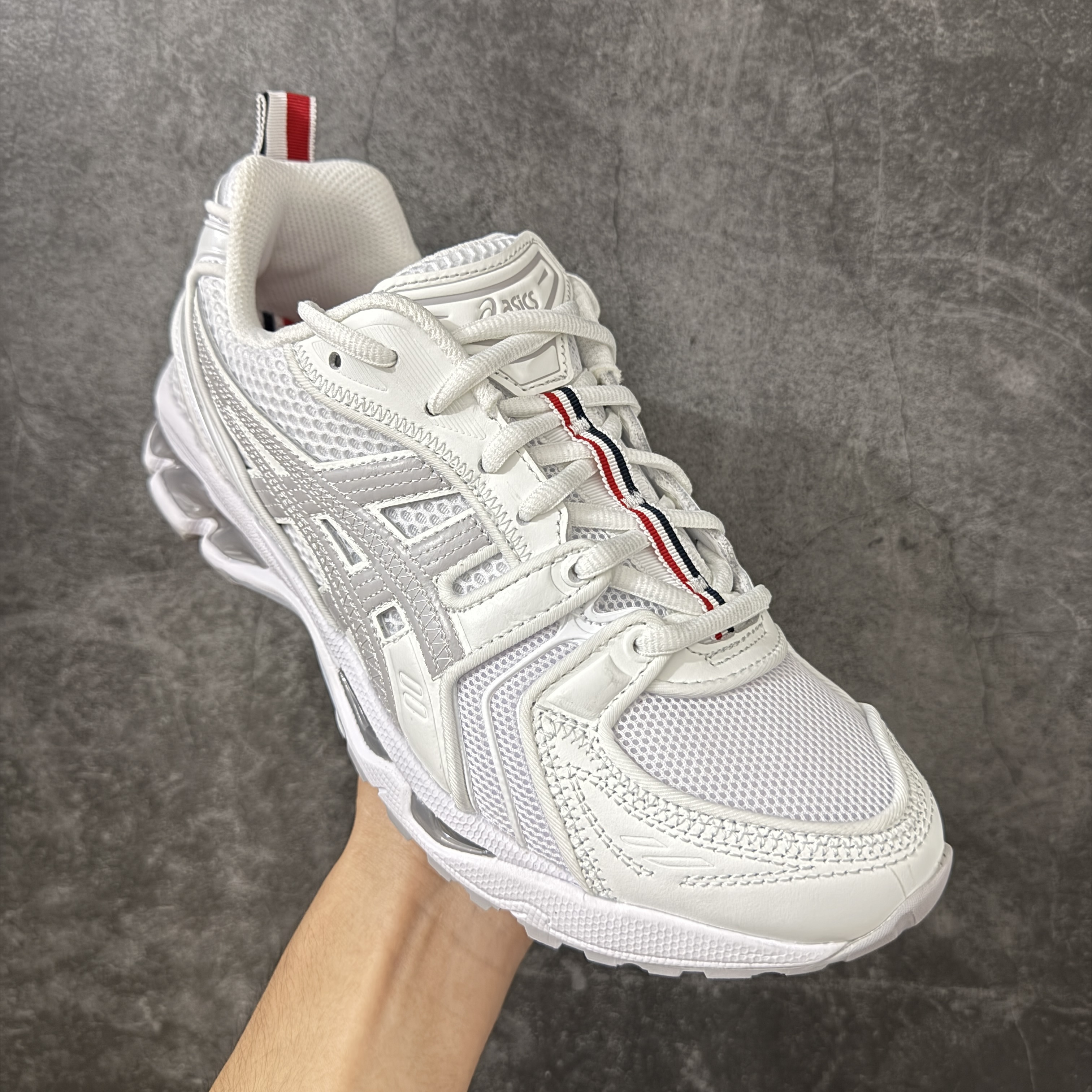 新版 Thom Browne x Asics K14 TB亚瑟士  低筒 减震 户外 运动鞋 跑步鞋  休闲鞋 板鞋 男女同款 灰色 UFC001B-L0195-100