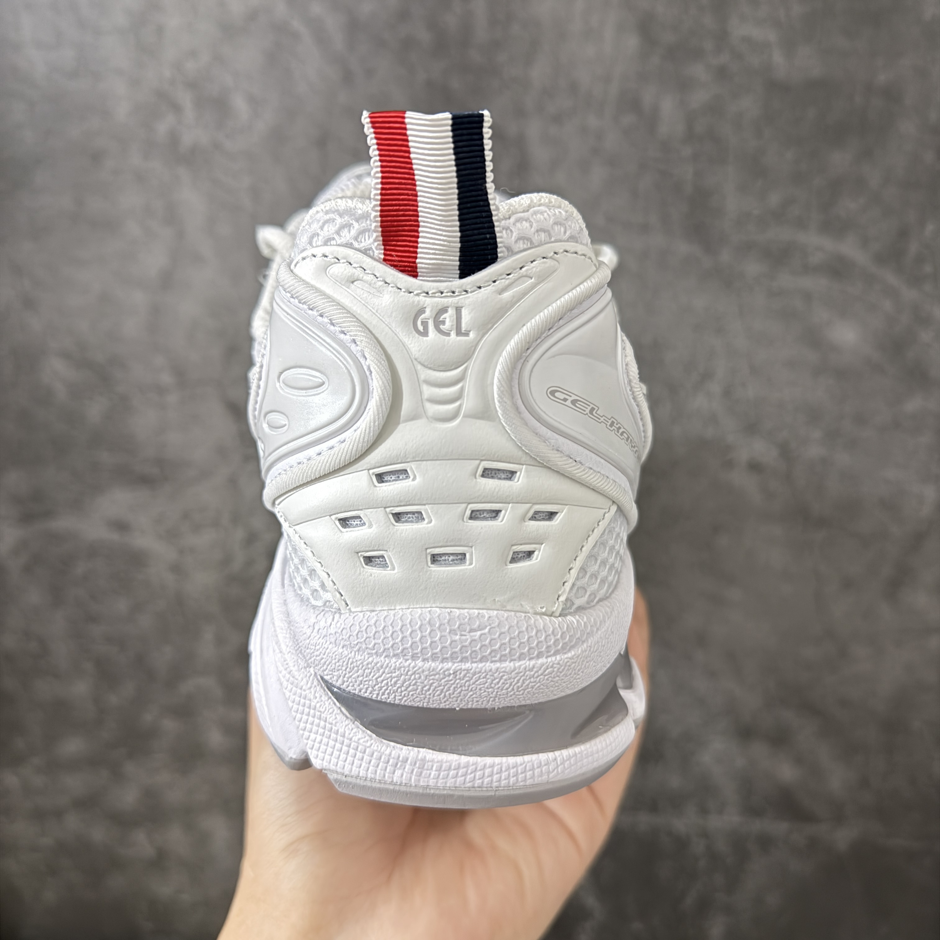 新版 Thom Browne x Asics K14 TB亚瑟士  低筒 减震 户外 运动鞋 跑步鞋  休闲鞋 板鞋 男女同款 灰色 UFC001B-L0195-100