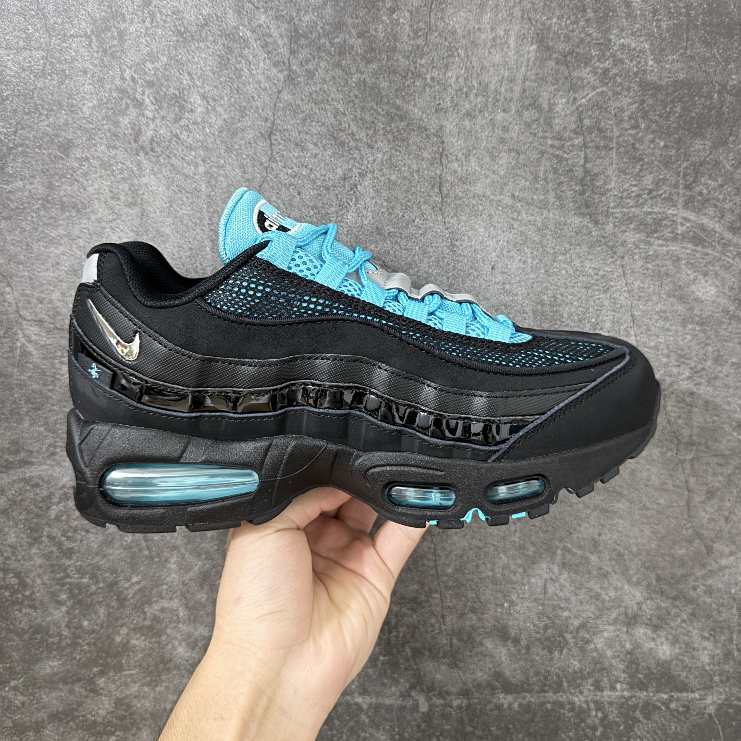 升级最终版Palace  Air Max 95  低筒 网布防滑 运动鞋 休闲鞋 球鞋 男鞋 波鞋   黑绿蝎子  货号：IM4691-001