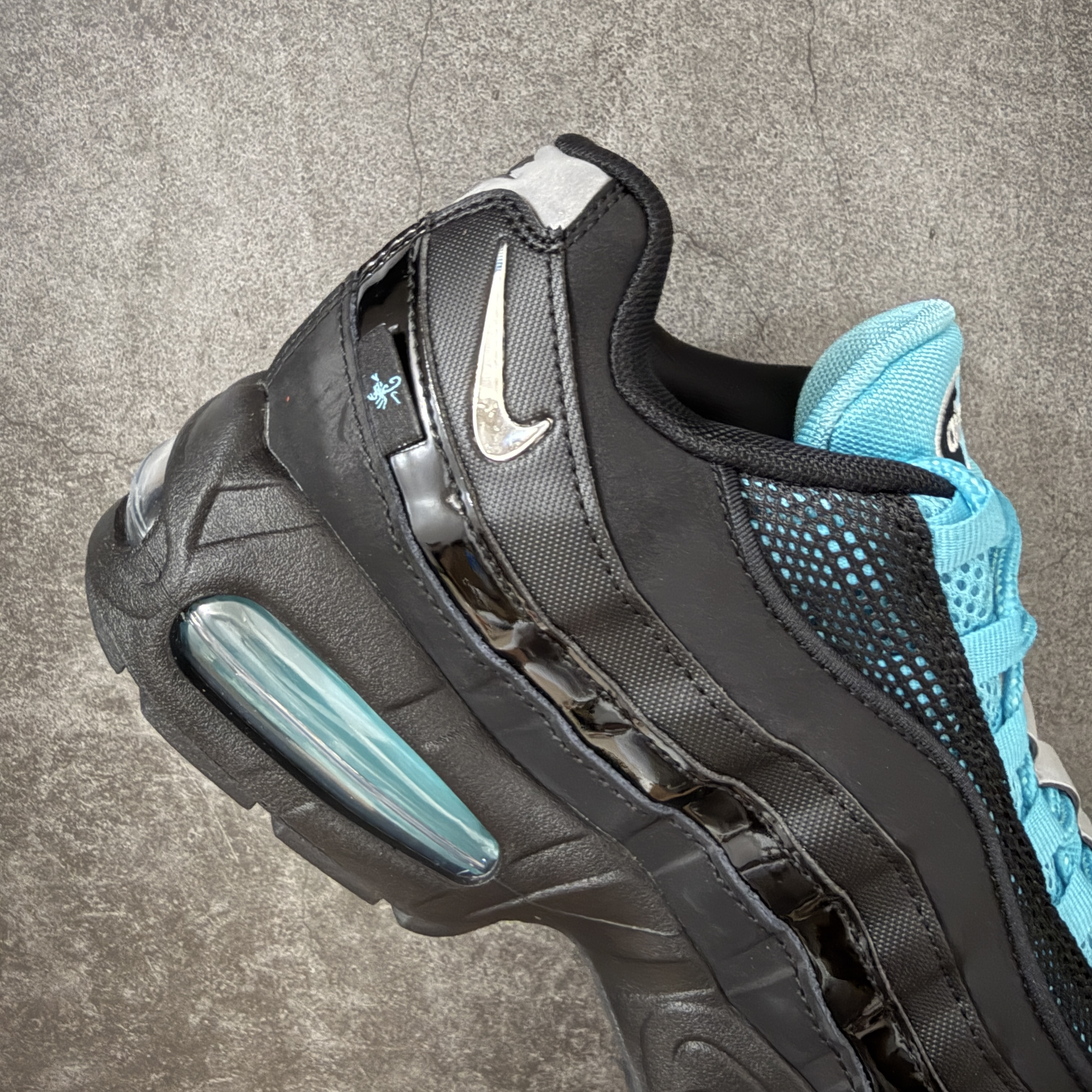 升级最终版Palace  Air Max 95  低筒 网布防滑 运动鞋 休闲鞋 球鞋 男鞋 波鞋   黑绿蝎子  货号：IM4691-001