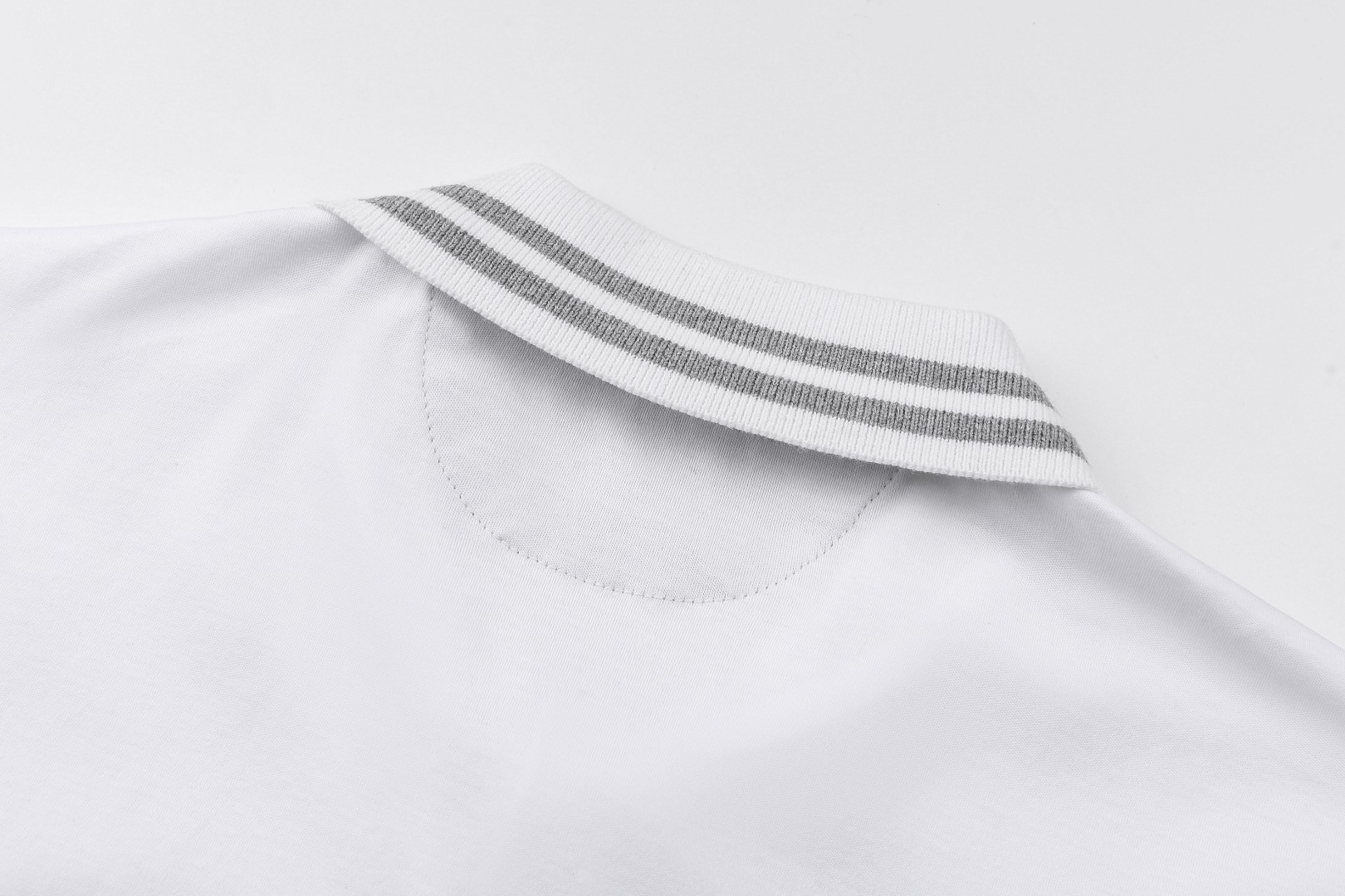 Brunello Cucinelli BC 拼接条纹刺绣Polo衫 短袖 T恤 白色 A2