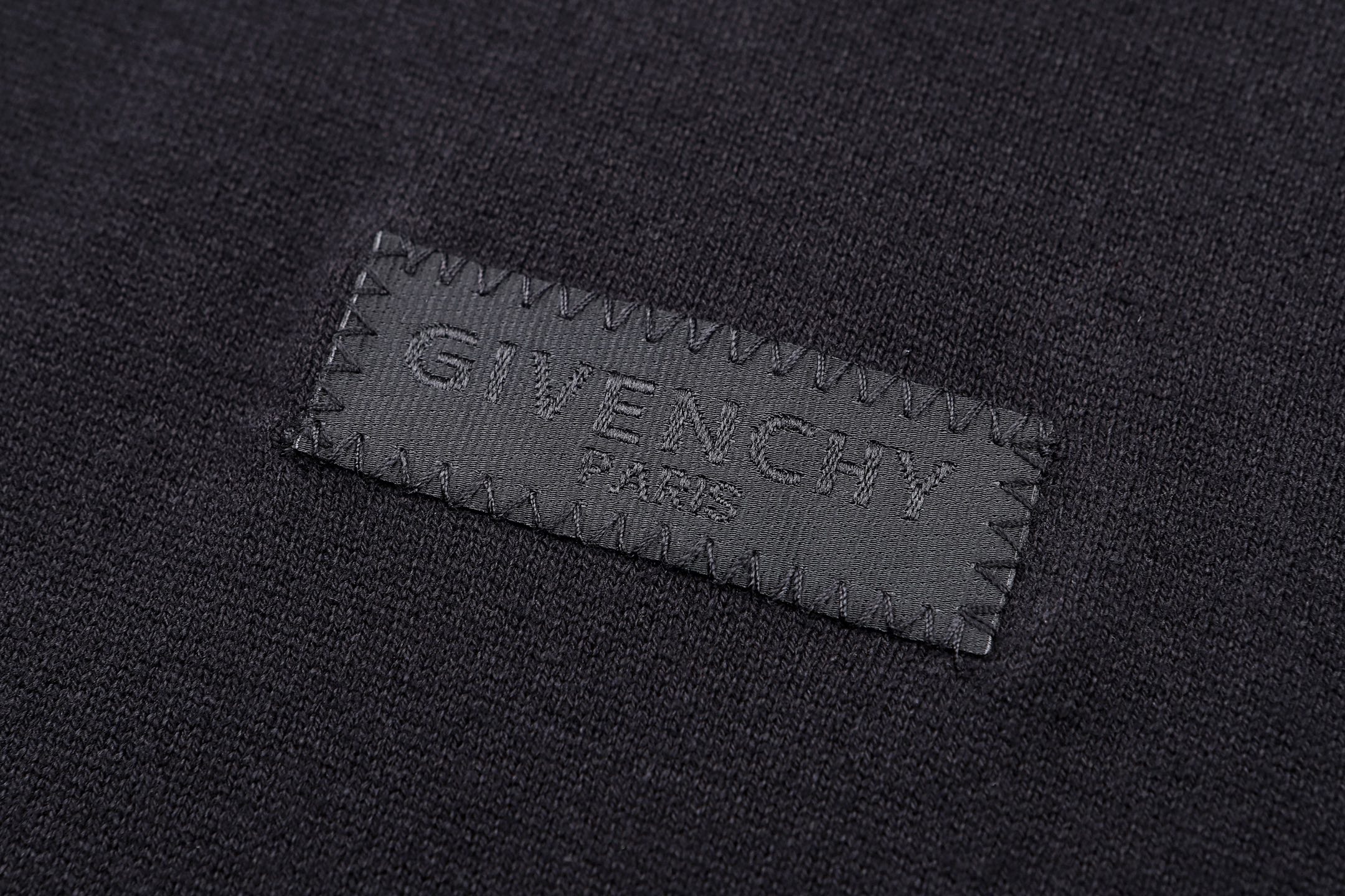 Givenchy 纪梵希 刺绣logo缝线针织短袖 针织衫 T恤 夏款 黑色 B0