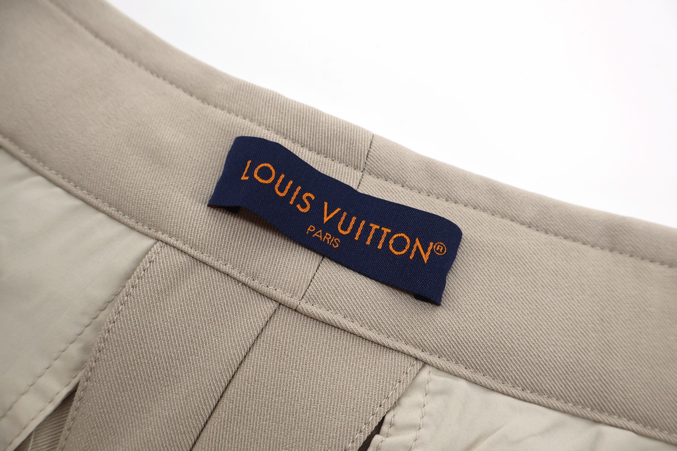 LOUIS VUITTON 路易威登 金属扣腰带阔腿西裤 休闲裤 长裤 裤子 B5