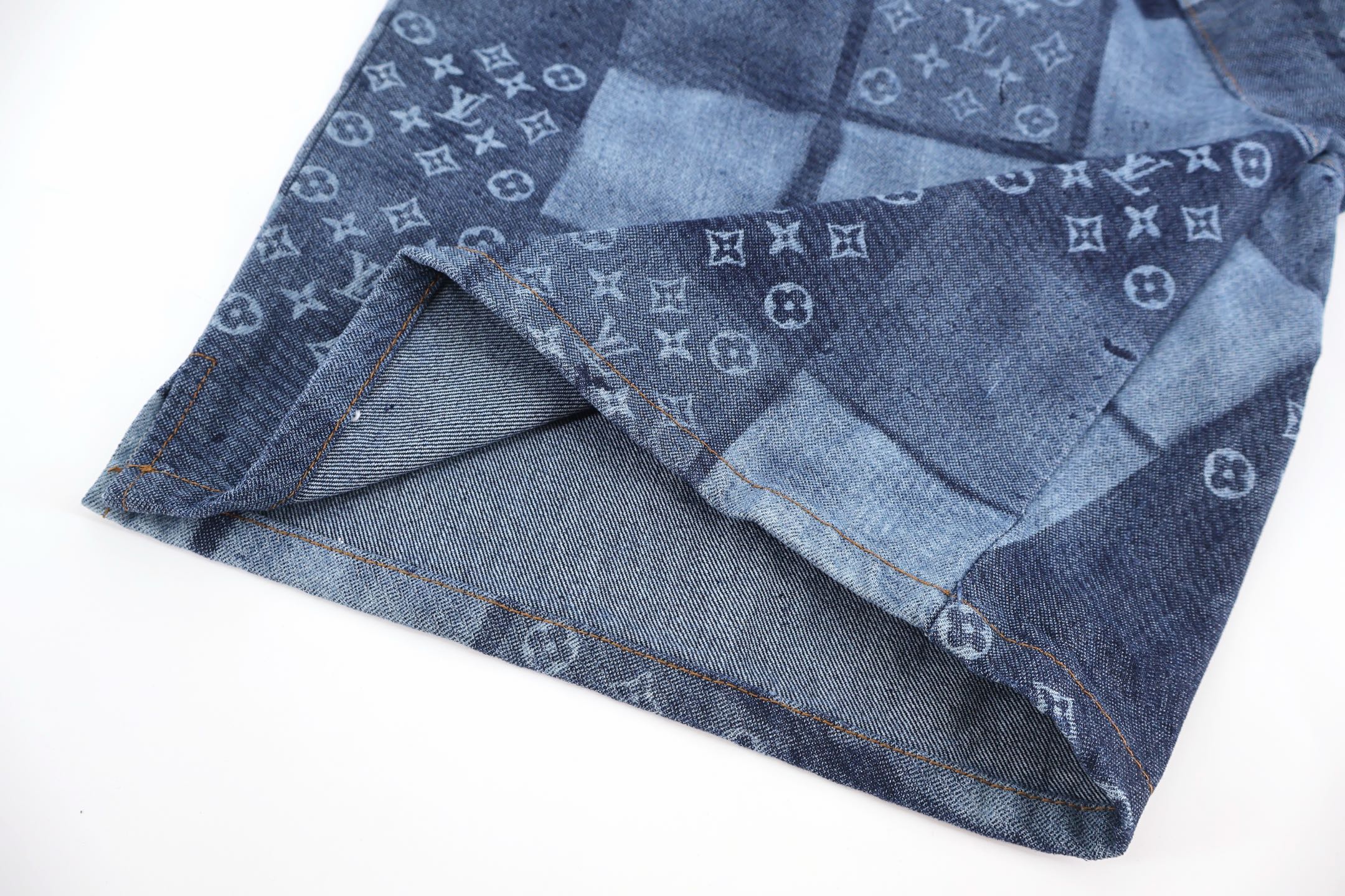 LOUIS VUITTON 路易威登 LV 烧花棋盘格松紧腰牛仔裤 短裤 休闲裤 裤子 蓝色 B0
