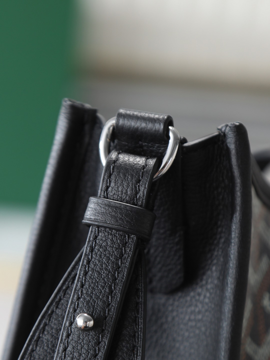戈雅 斜跨 Goyard MUSETTE – Leather, Beechwood, and Canvas with Calfskin Trim F0-MUSETTPMLTY-01CG01P