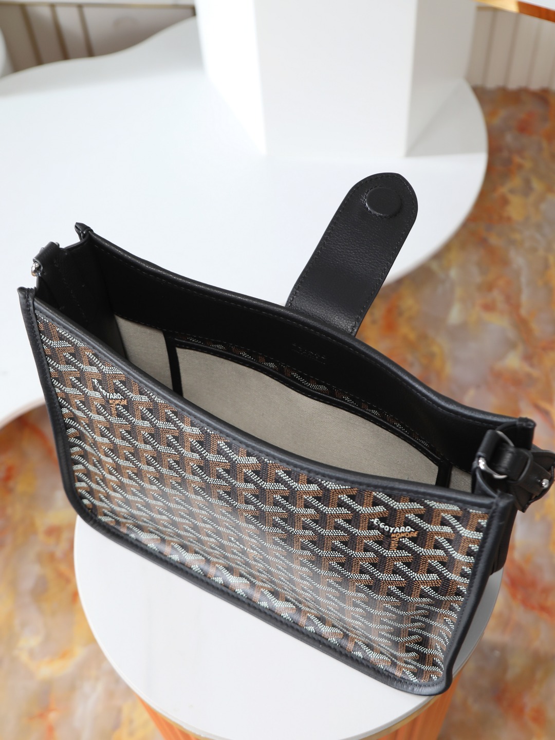戈雅 斜跨 Goyard MUSETTE – Leather, Beechwood, and Canvas with Calfskin Trim F0-MUSETTPMLTY-01CG01P