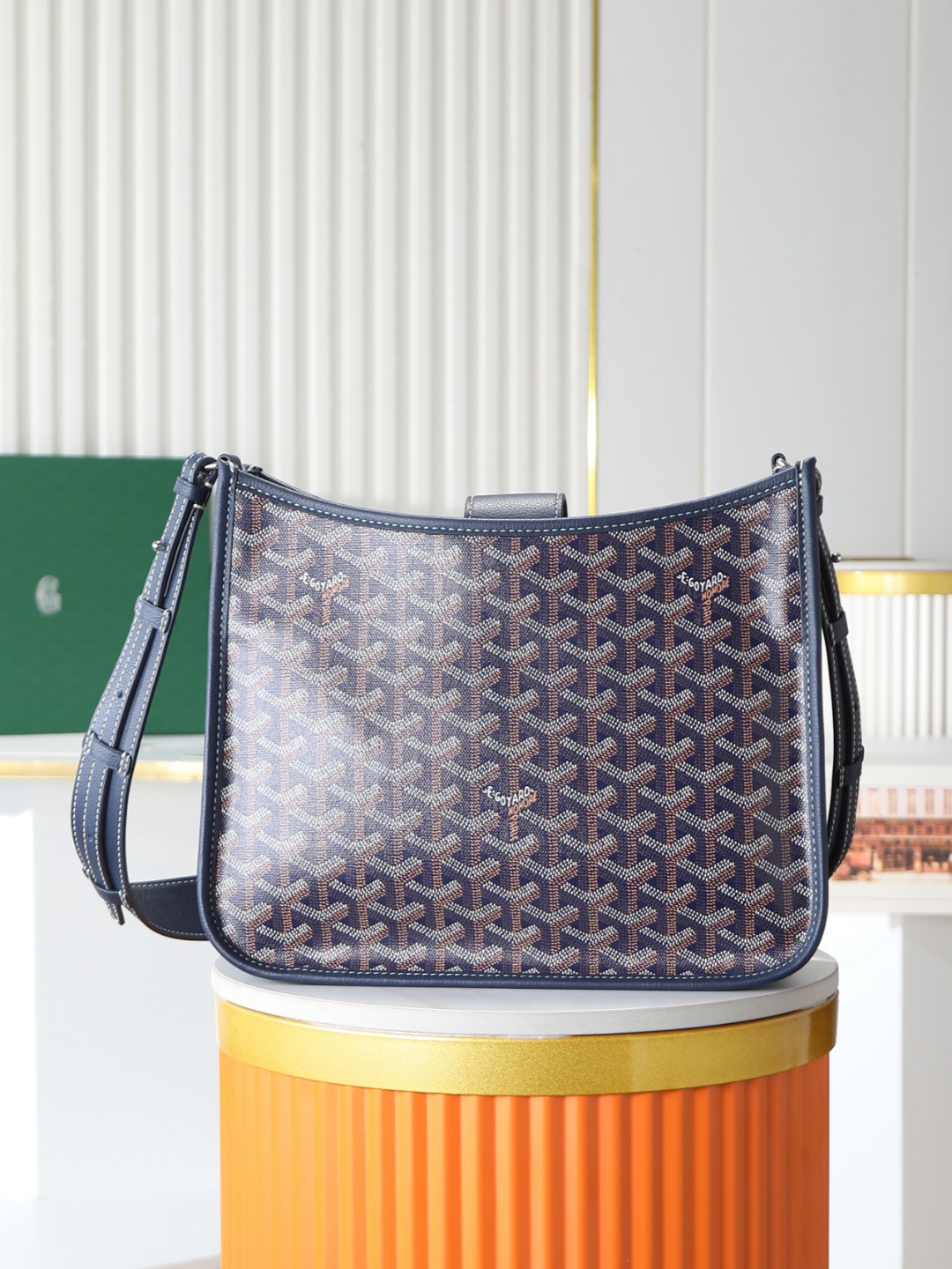 戈雅 斜跨 Goyard MUSETTE – Leather, Beechwood, and Canvas with Calfskin Trim F0-MUSETTPMLTY-01CG01P