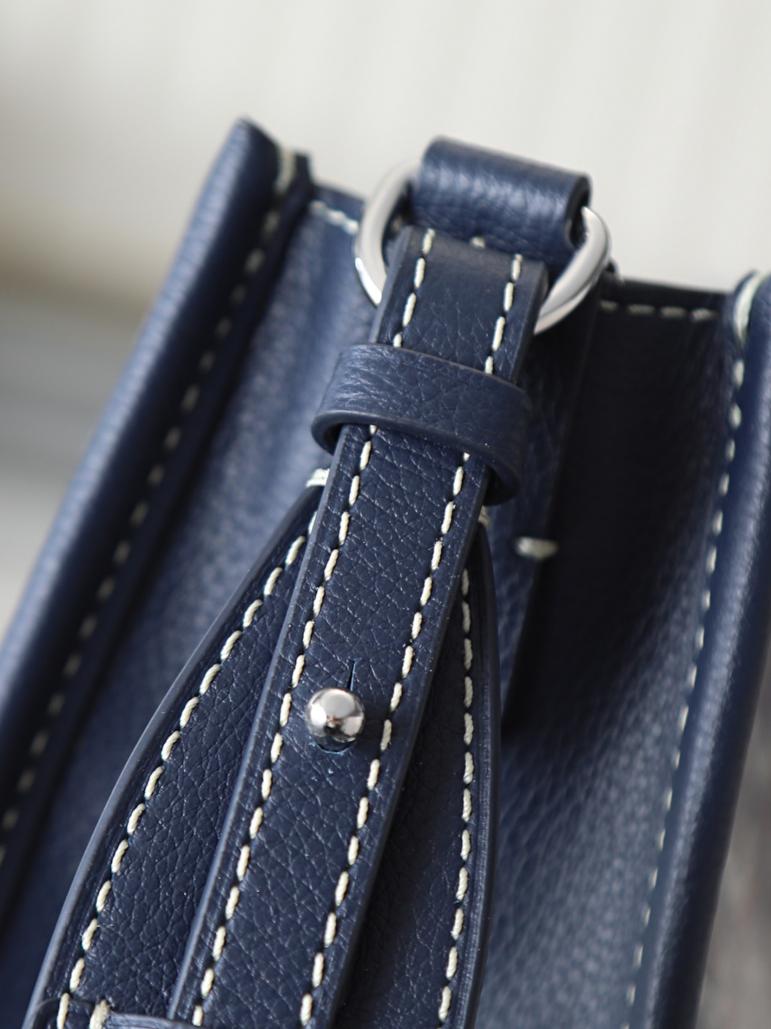戈雅 斜跨 Goyard MUSETTE – Leather, Beechwood, and Canvas with Calfskin Trim F0-MUSETTPMLTY-01CG01P