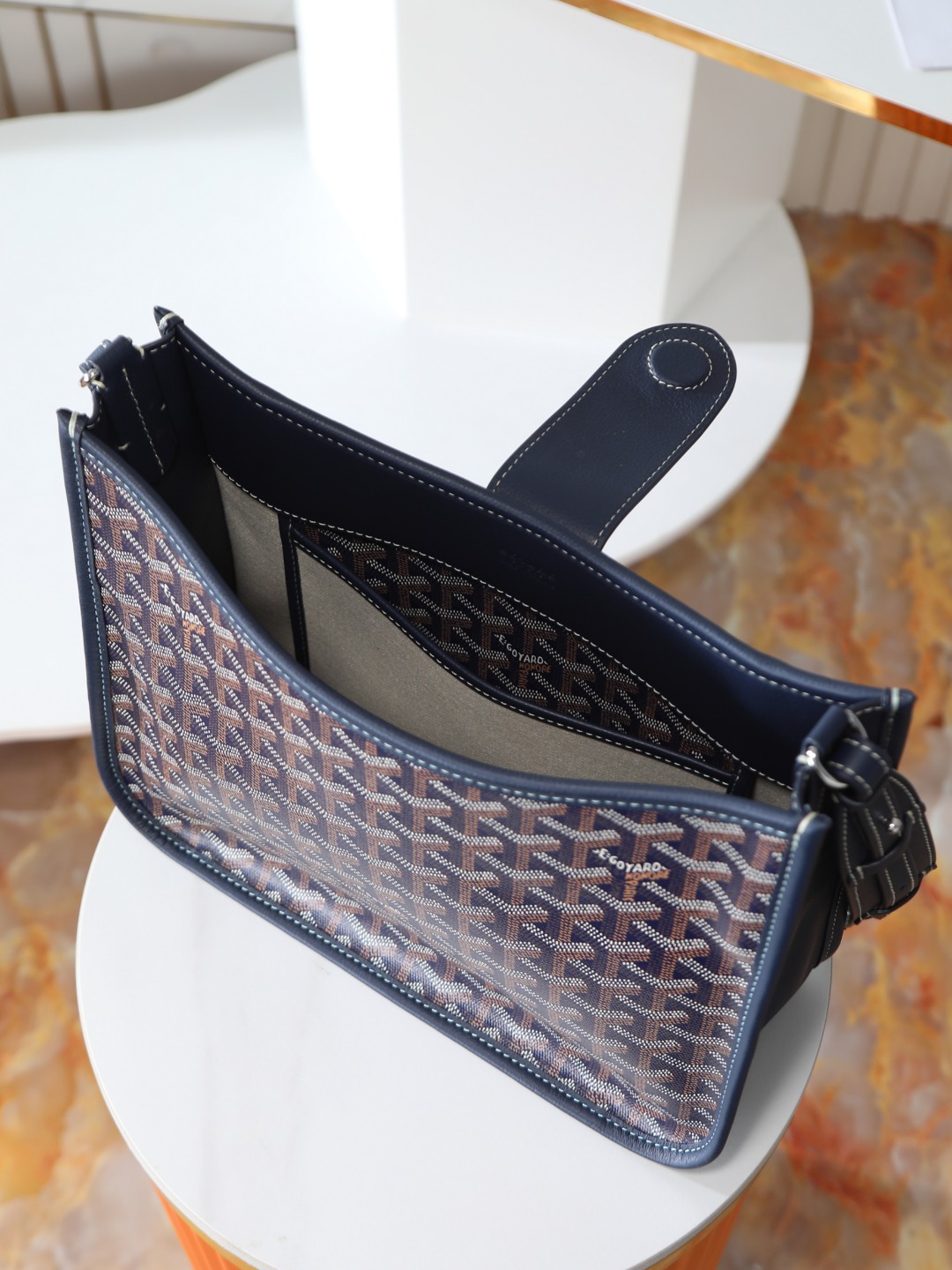 戈雅 斜跨 Goyard MUSETTE – Leather, Beechwood, and Canvas with Calfskin Trim F0-MUSETTPMLTY-01CG01P