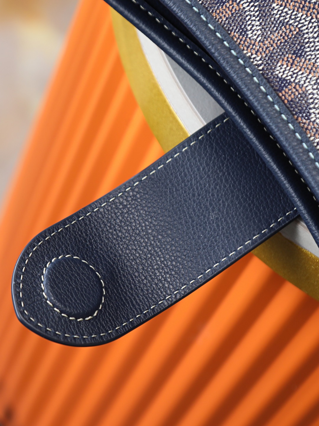 戈雅 斜跨 Goyard MUSETTE – Leather, Beechwood, and Canvas with Calfskin Trim F0-MUSETTPMLTY-01CG01P