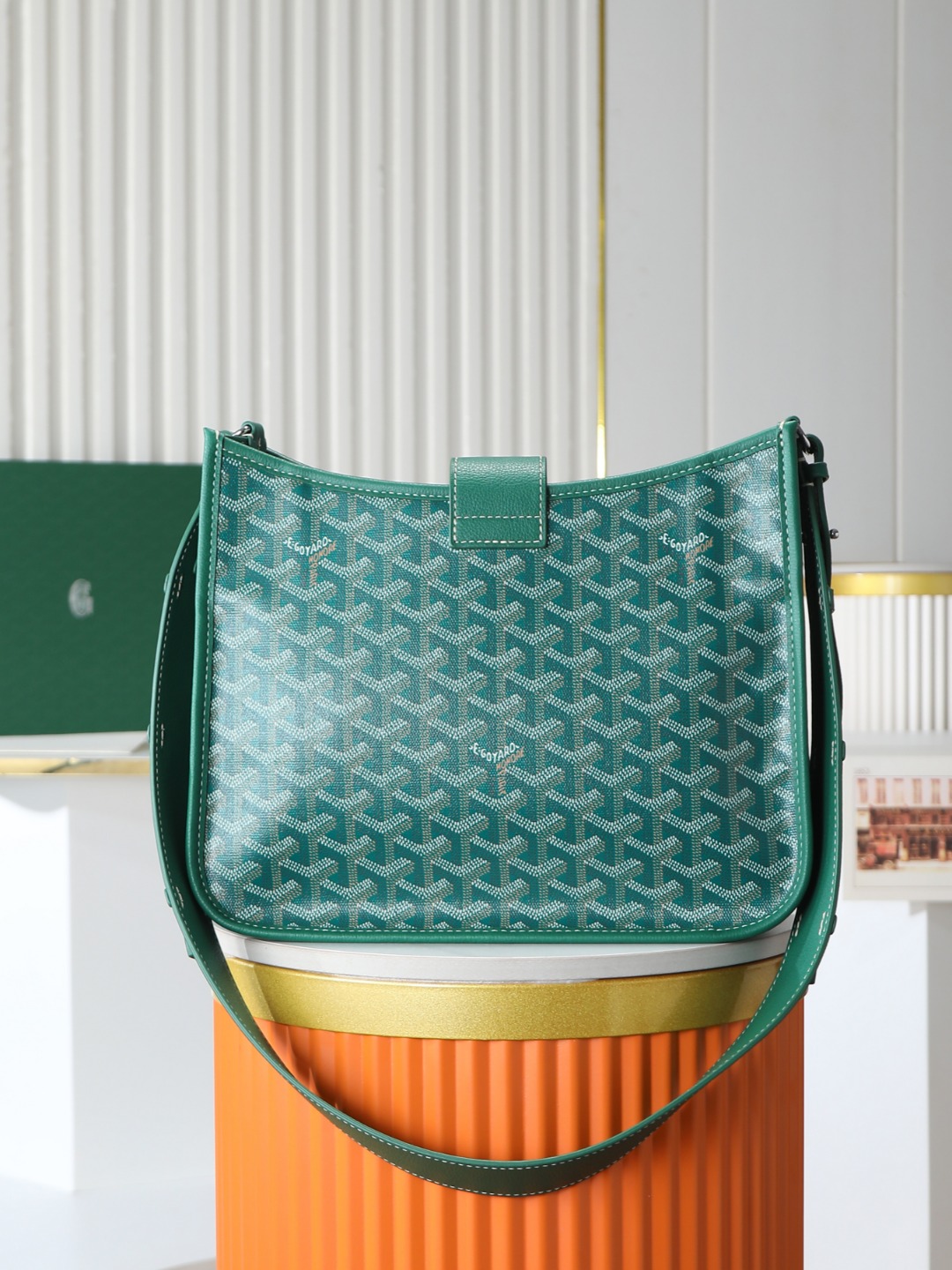 戈雅 斜跨 Goyard MUSETTE – Leather, Beechwood, and Canvas with Calfskin Trim F0-MUSETTPMLTY-01CG01P