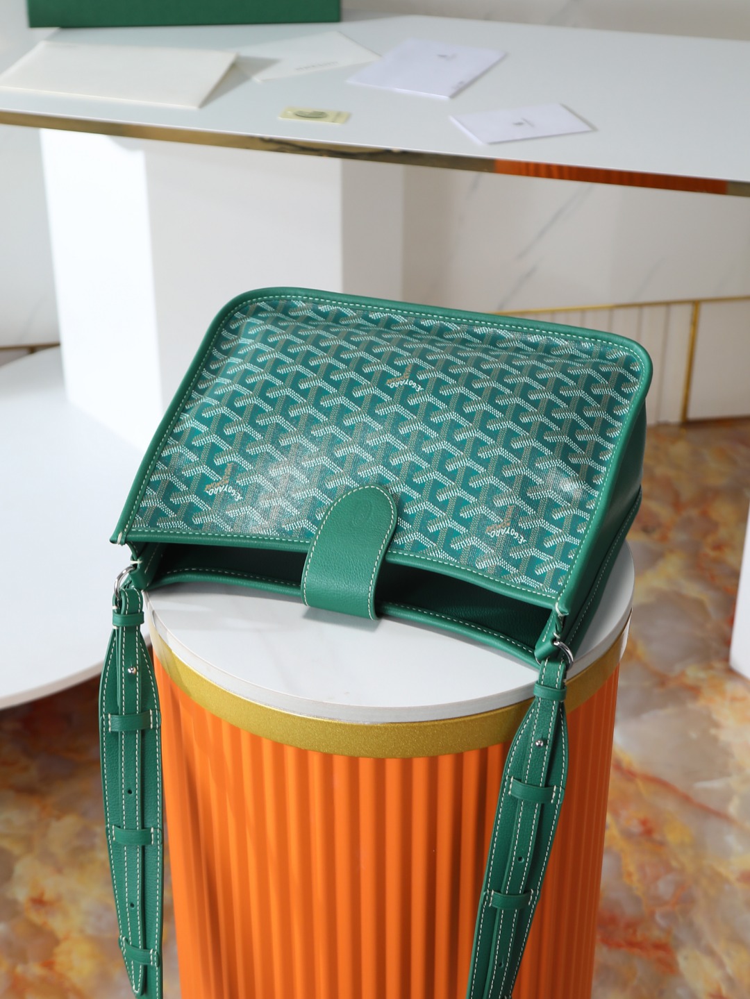戈雅 斜跨 Goyard MUSETTE – Leather, Beechwood, and Canvas with Calfskin Trim F0-MUSETTPMLTY-01CG01P