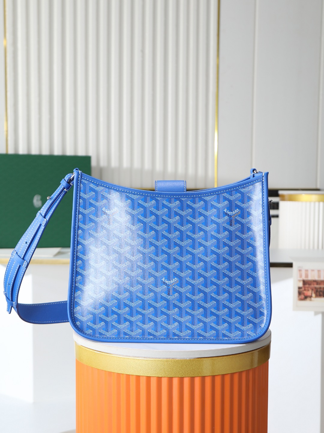 戈雅 斜跨 Goyard MUSETTE – Leather, Beechwood, and Canvas with Calfskin Trim F0-MUSETTPMLTY-01CG01P