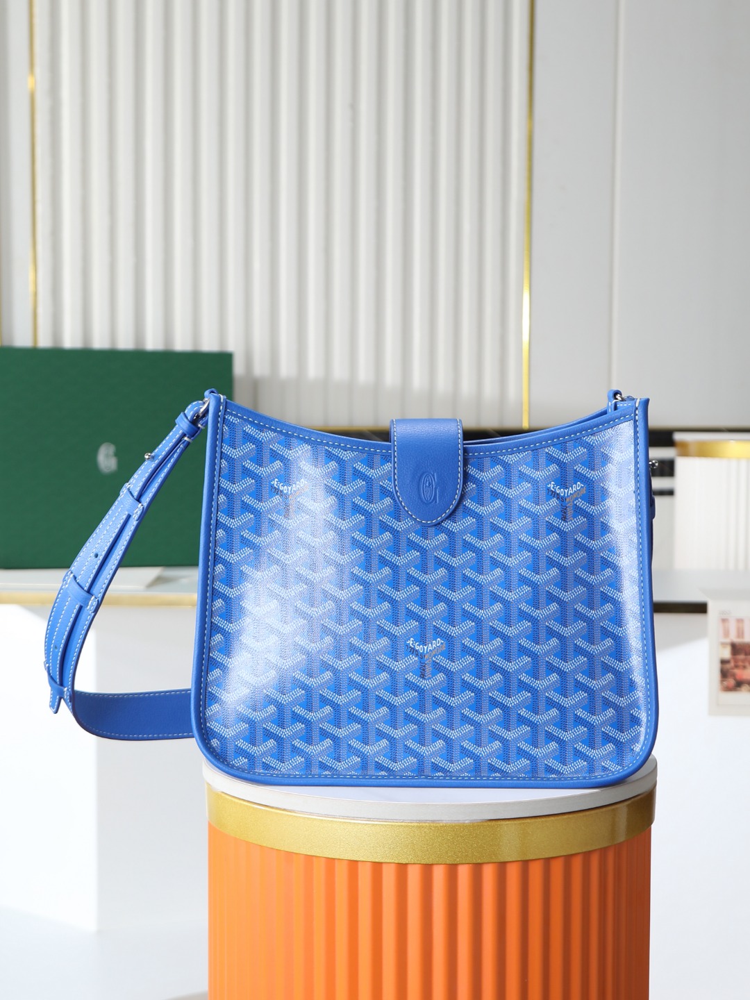 戈雅 斜跨 Goyard MUSETTE – Leather, Beechwood, and Canvas with Calfskin Trim F0-MUSETTPMLTY-01CG01P