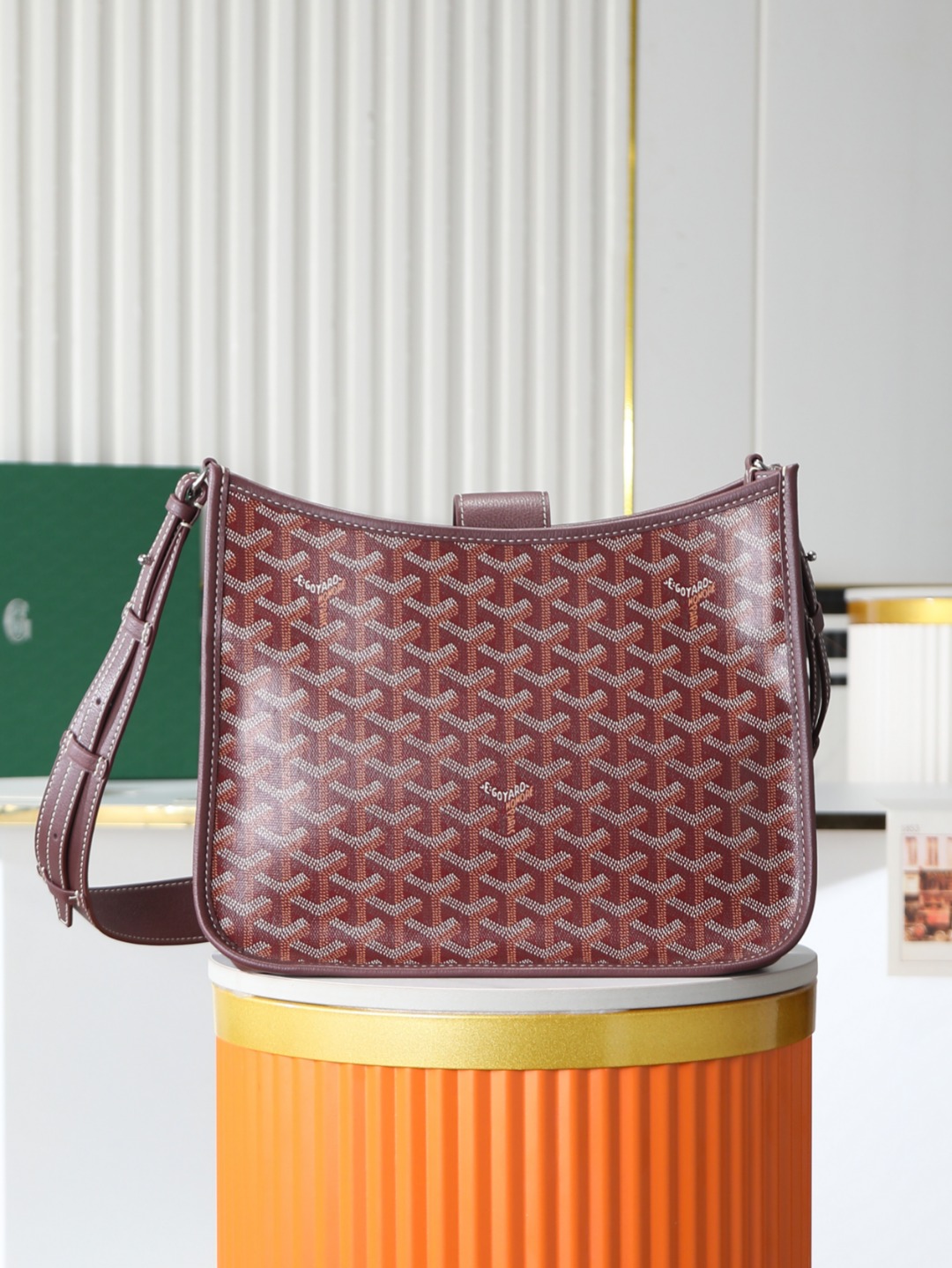 戈雅 斜跨 Goyard MUSETTE – Leather, Beechwood, and Canvas with Calfskin Trim F0-MUSETTPMLTY-01CG01P