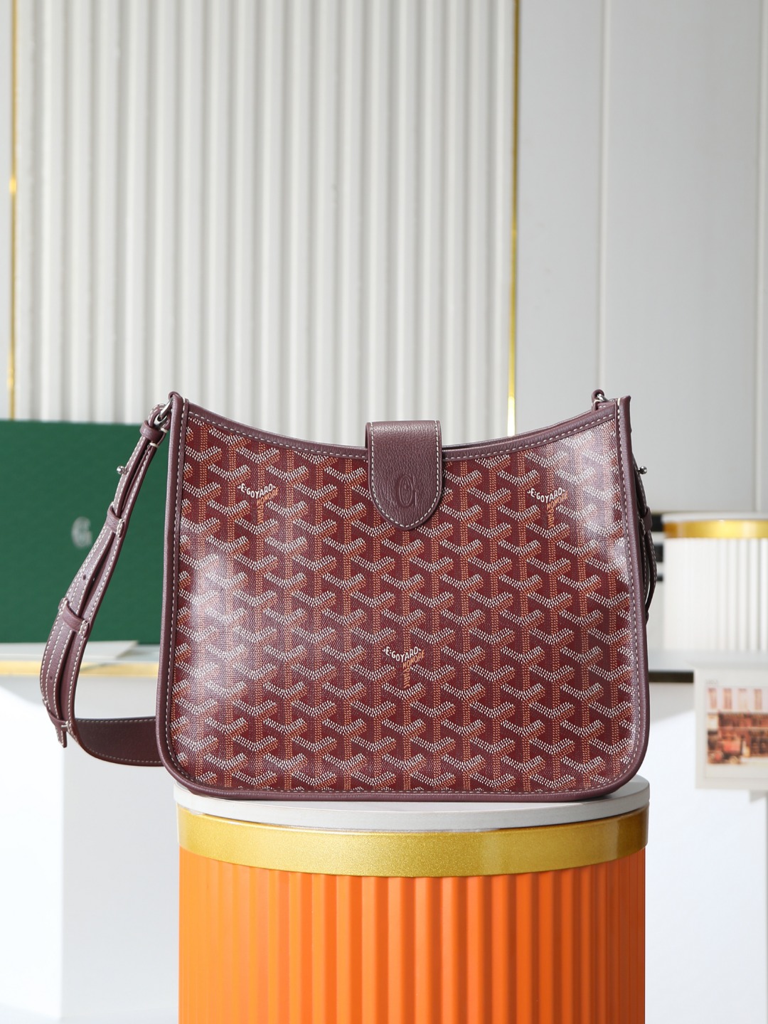 戈雅 斜跨 Goyard MUSETTE – Leather, Beechwood, and Canvas with Calfskin Trim F0-MUSETTPMLTY-01CG01P