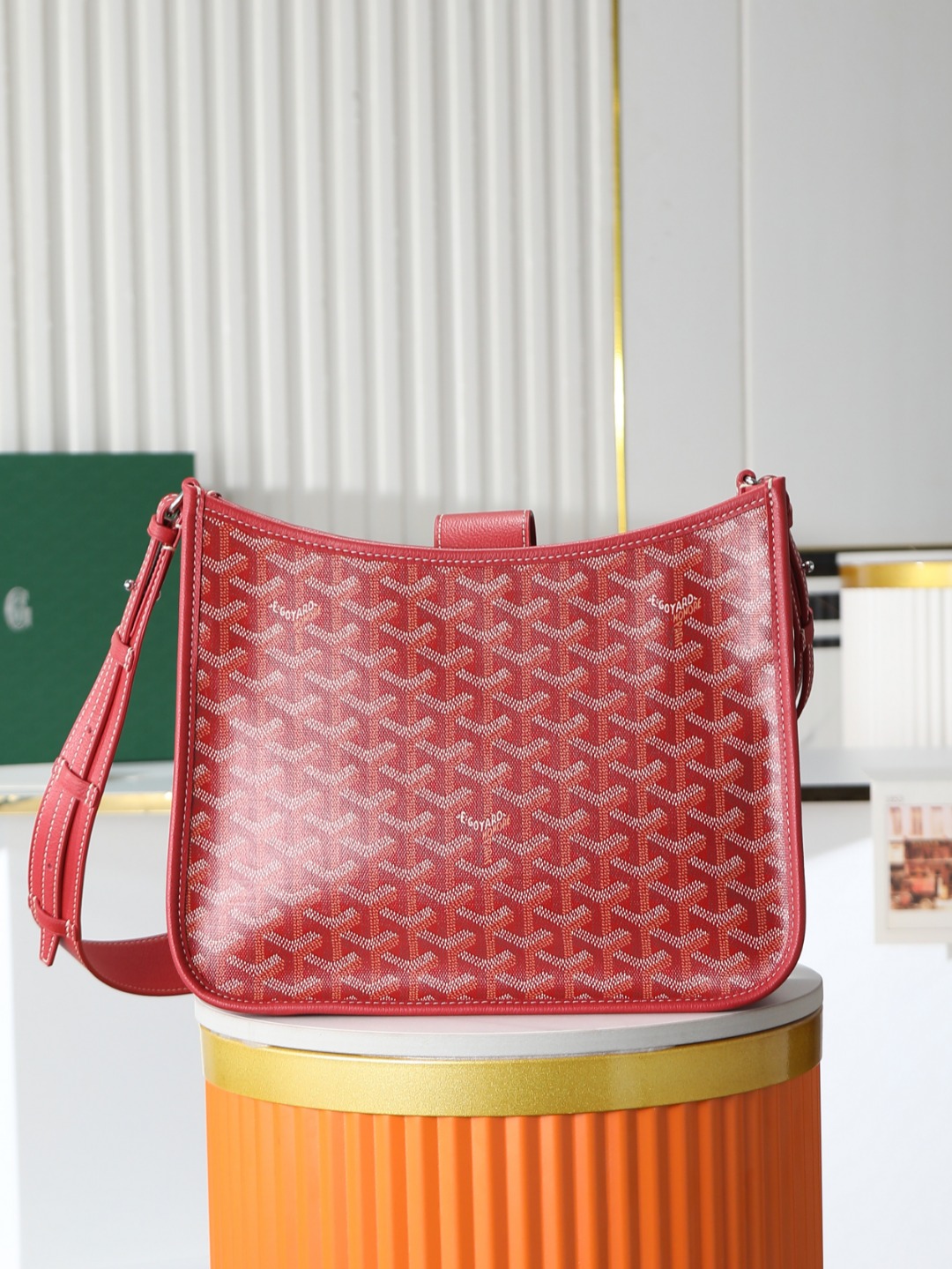 戈雅 斜跨 Goyard MUSETTE – Leather, Beechwood, and Canvas with Calfskin Trim F0-MUSETTPMLTY-01CG01P