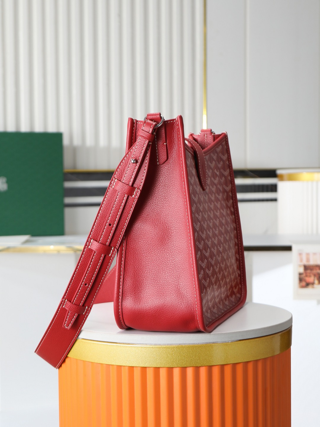 戈雅 斜跨 Goyard MUSETTE – Leather, Beechwood, and Canvas with Calfskin Trim F0-MUSETTPMLTY-01CG01P