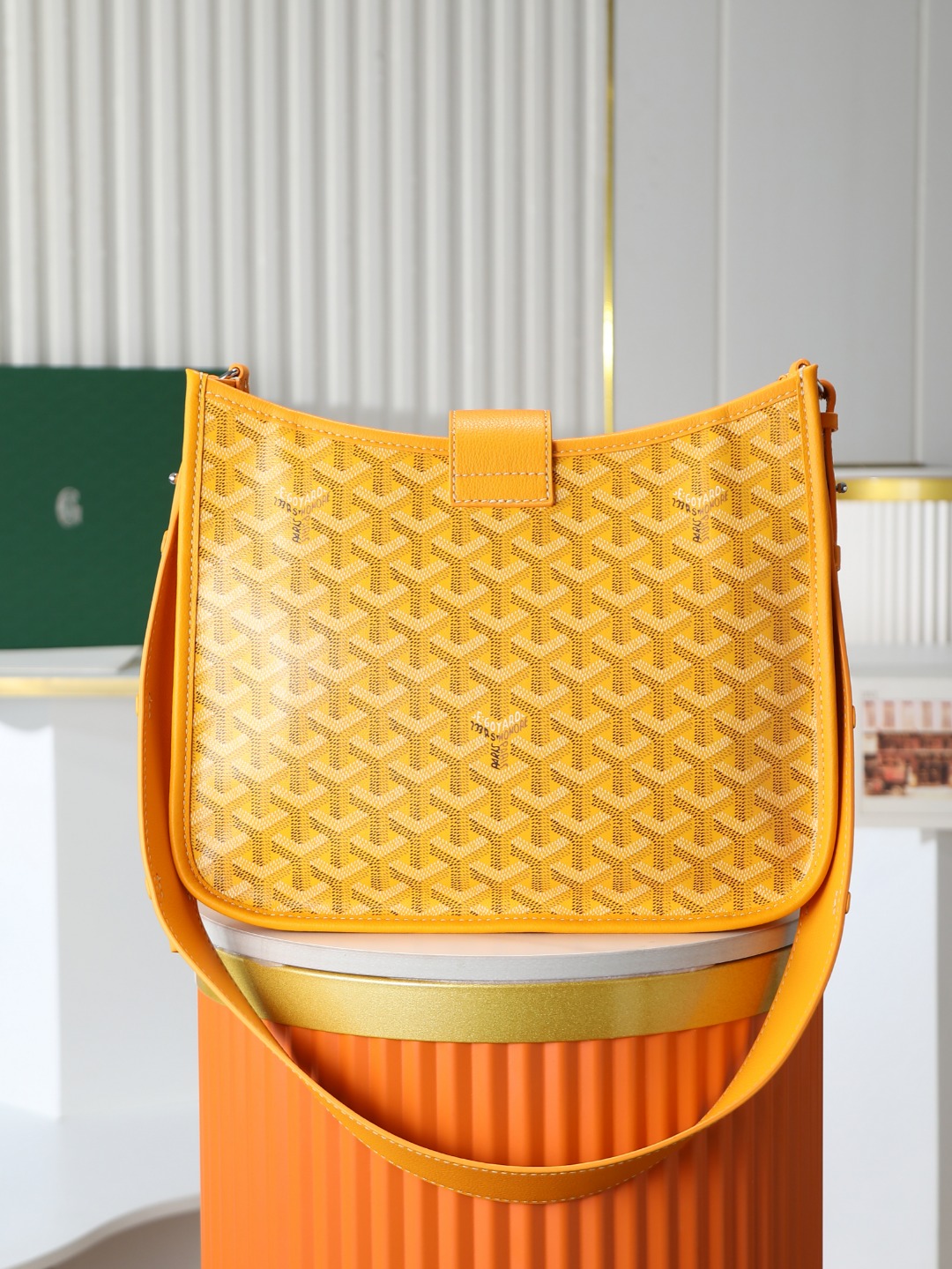 戈雅 斜跨 Goyard MUSETTE – Leather, Beechwood, and Canvas with Calfskin Trim F0-MUSETTPMLTY-01CG01P