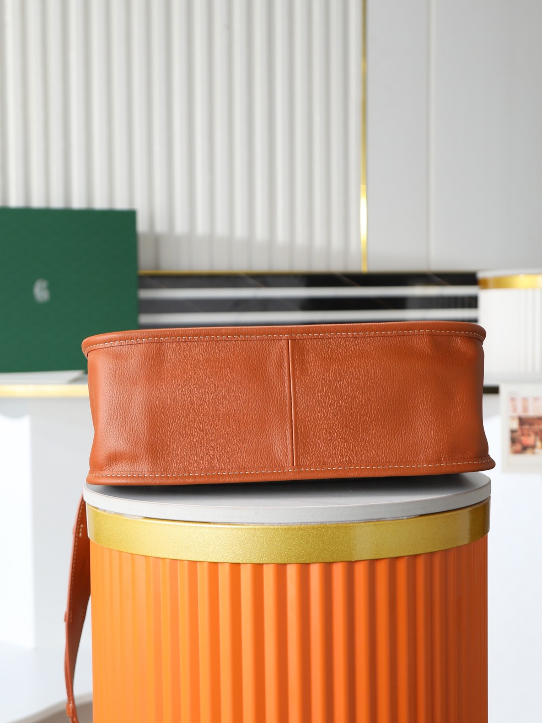 戈雅 斜跨 Goyard MUSETTE – Leather, Beechwood, and Canvas with Calfskin Trim F0-MUSETTPMLTY-01CG01P