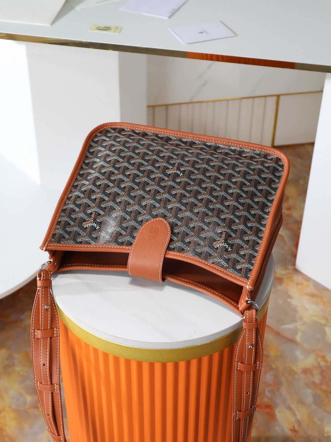 戈雅 斜跨 Goyard MUSETTE – Leather, Beechwood, and Canvas with Calfskin Trim F0-MUSETTPMLTY-01CG01P