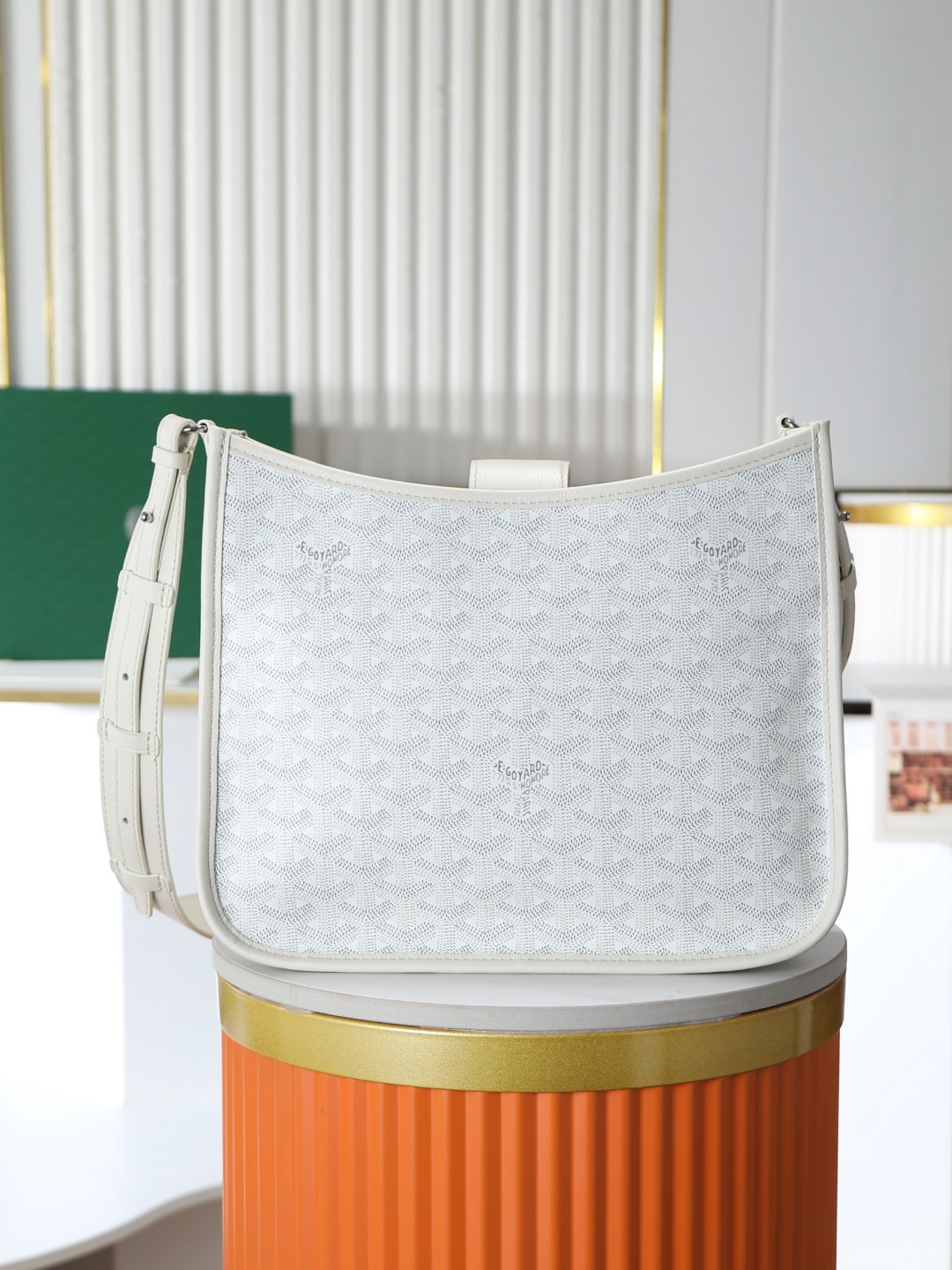 戈雅 斜跨 Goyard MUSETTE – Leather, Beechwood, and Canvas with Calfskin Trim F0-MUSETTPMLTY-01CG01P