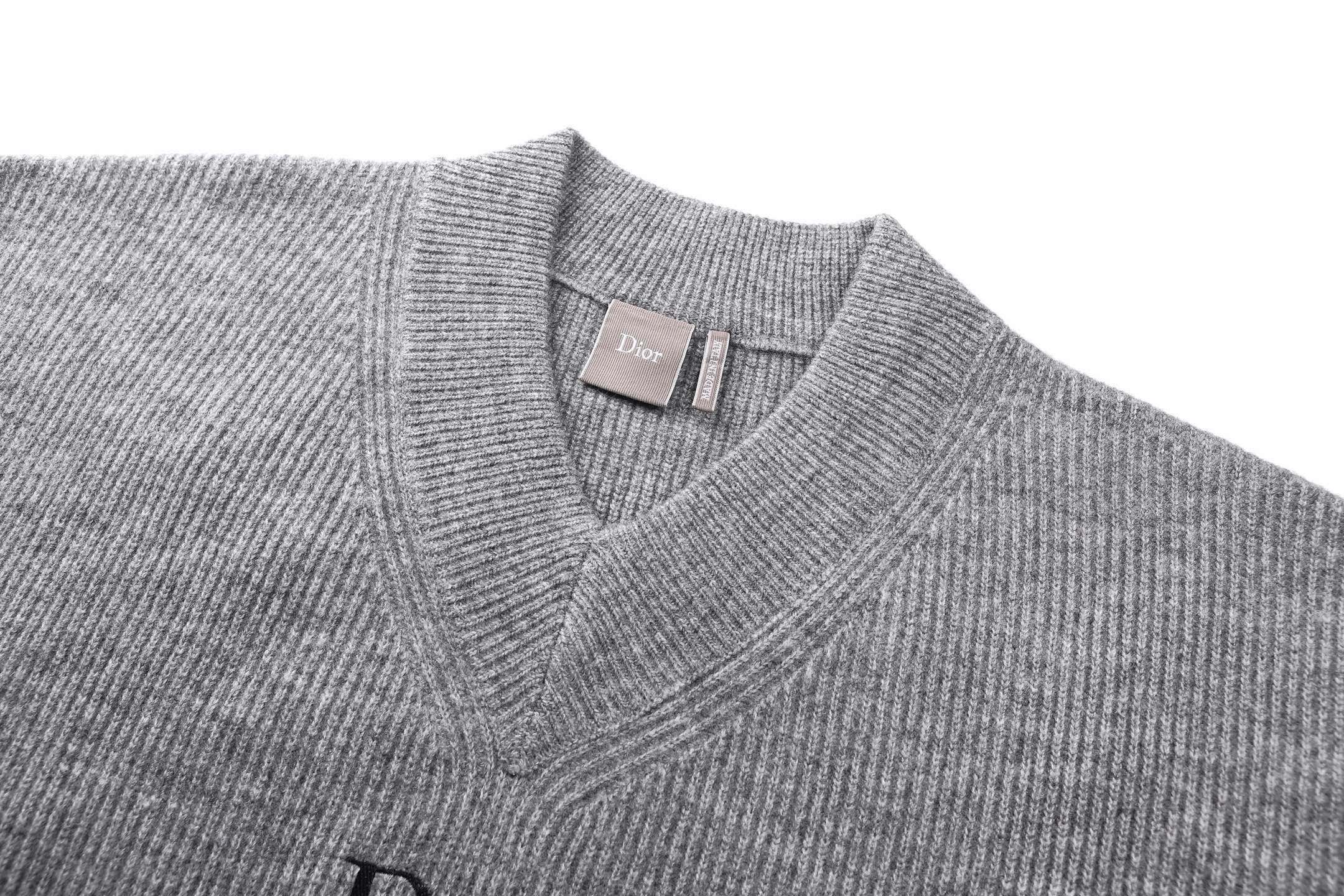 DIOR 迪奥 字母刺绣V领羊毛针织衫 毛衣 秋冬 外套 长袖 灰色 B0 