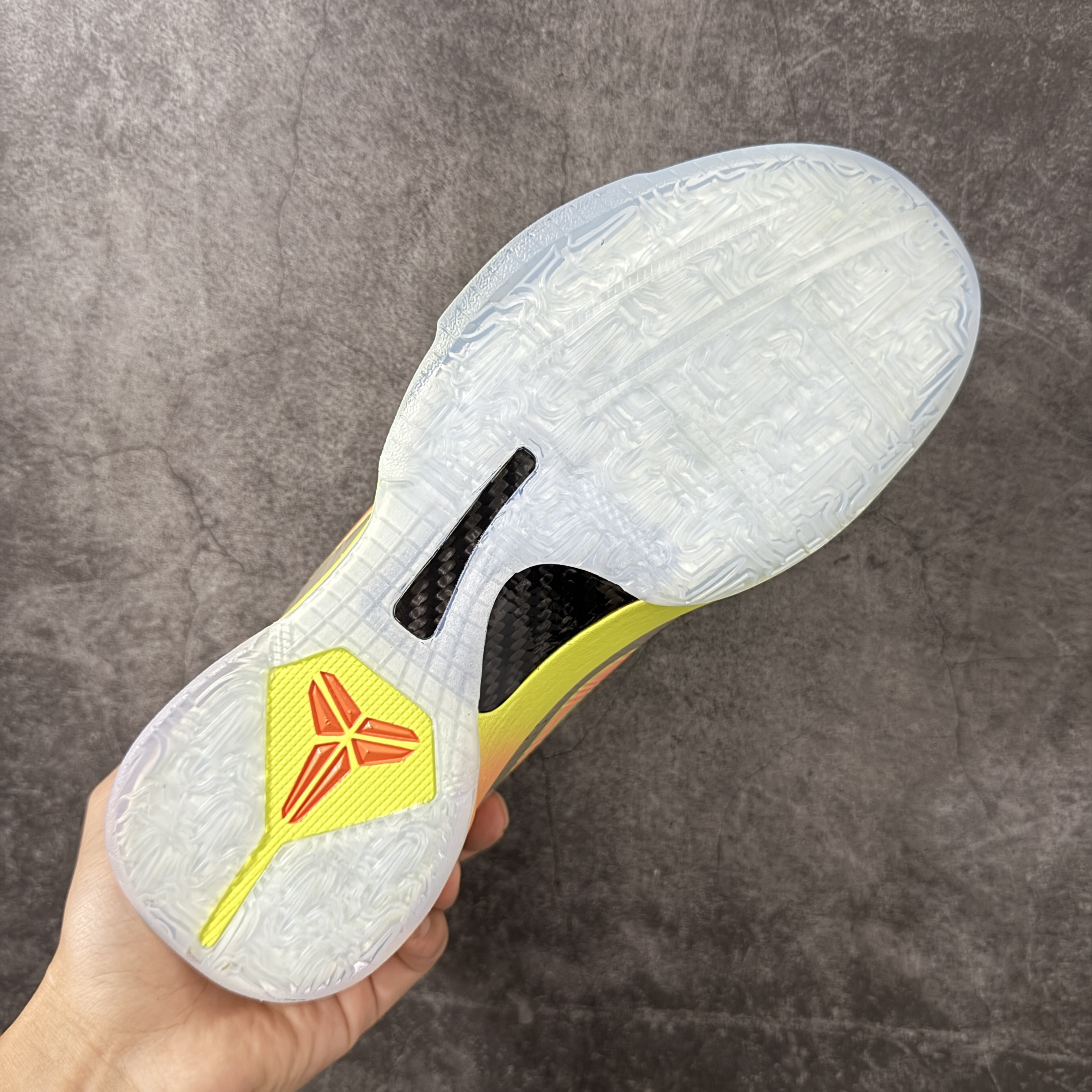 S2  Kobe5  科比 5  前掌气垫 后掌EVA 籃球鞋 球鞋 實戰鞋  真碳板  波鞋 橄榄金 IQ9316-200 