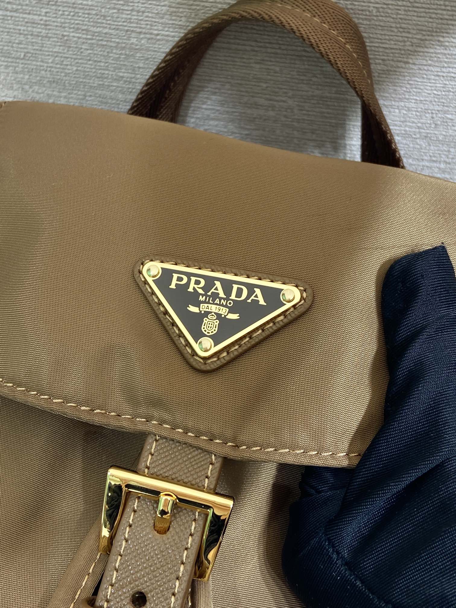 普拉达 PRADA Re-Nylon 双肩包 尼龙 白兰地色 H0-1BZ081_RV44_F0BR5_V_OOO