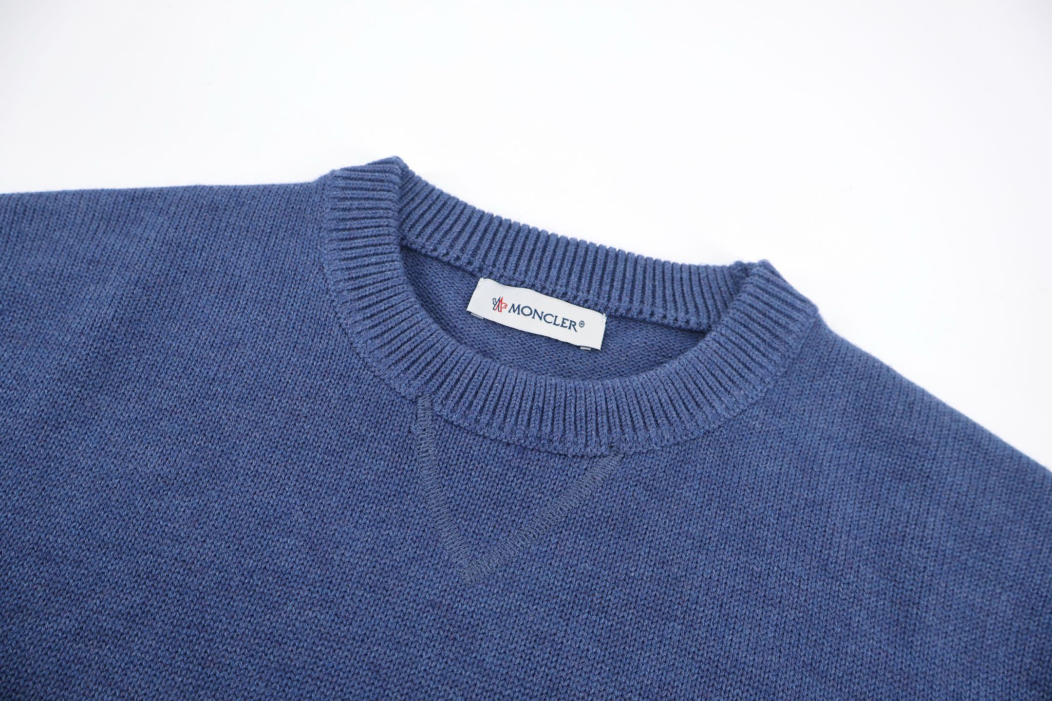 Moncler 蒙口 袖口袋圆领毛衣 针织衫 秋冬 外套 蓝色 黑色 白色 B0