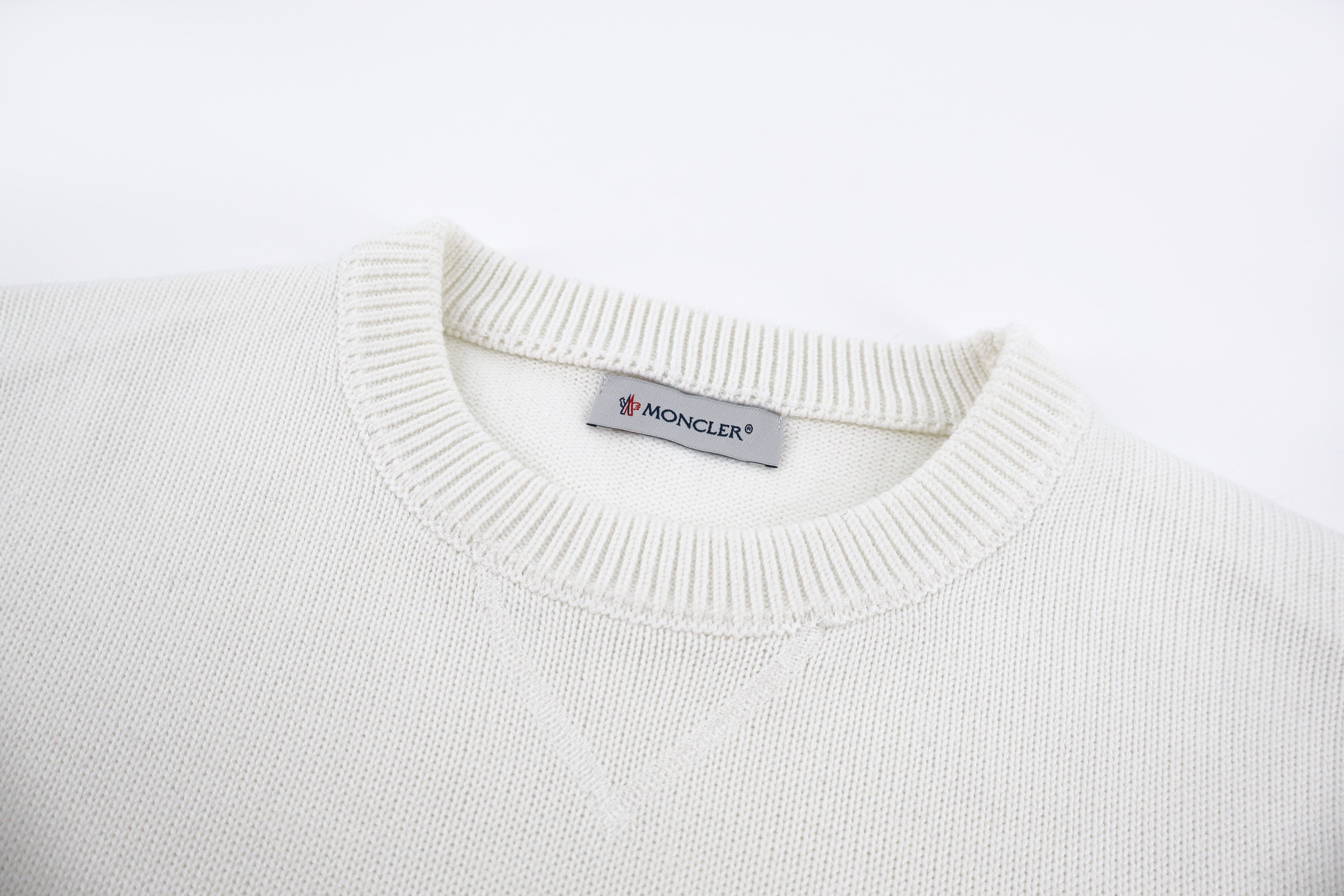 Moncler 蒙口 袖口袋圆领毛衣 针织衫 秋冬 外套 蓝色 黑色 白色 B0