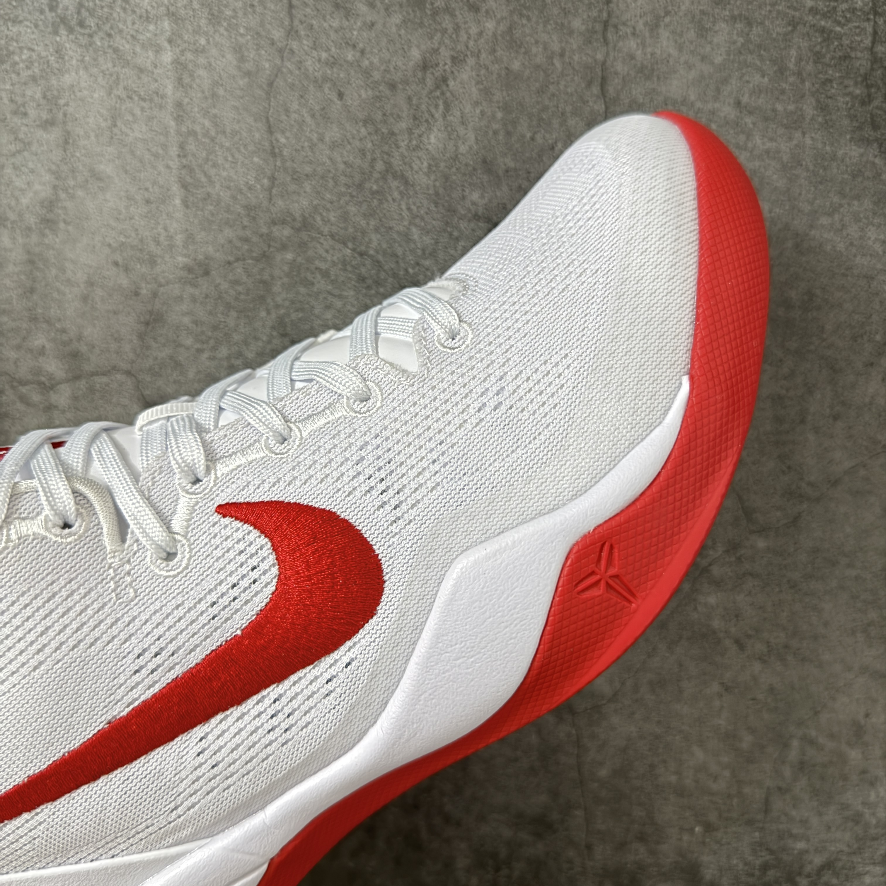 GX  Kobe8 P 科比8 低筒  全掌LUNARLON 鞋墊 籃球鞋 實戰鞋 球鞋 男鞋 波鞋  白红HM6469-101