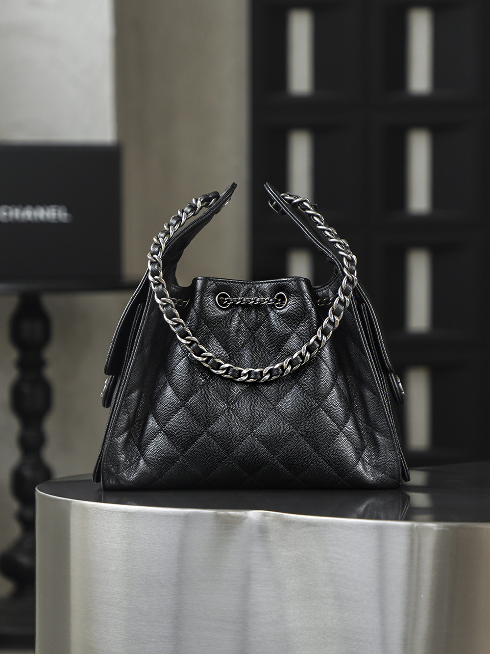 CHA 25bag 26C mini  High-End Replica Luxury Reps 嬉皮包单肩包 麂皮 黑银 A5  