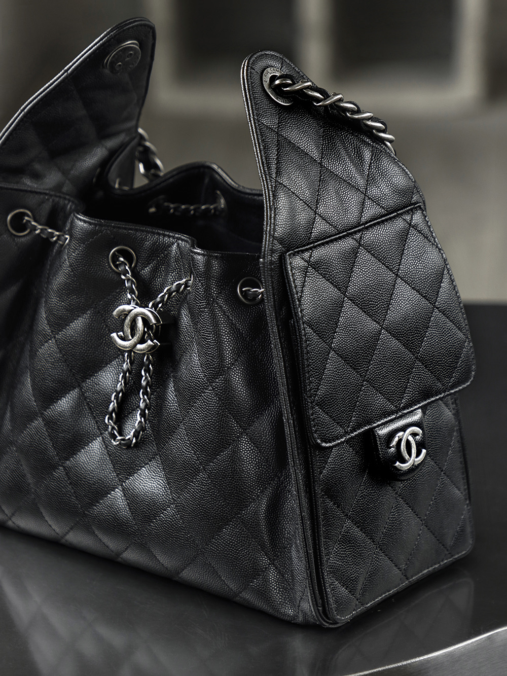 CHA 25bag 26C mini  High-End Replica Luxury Reps 嬉皮包单肩包 麂皮 黑银 A5  