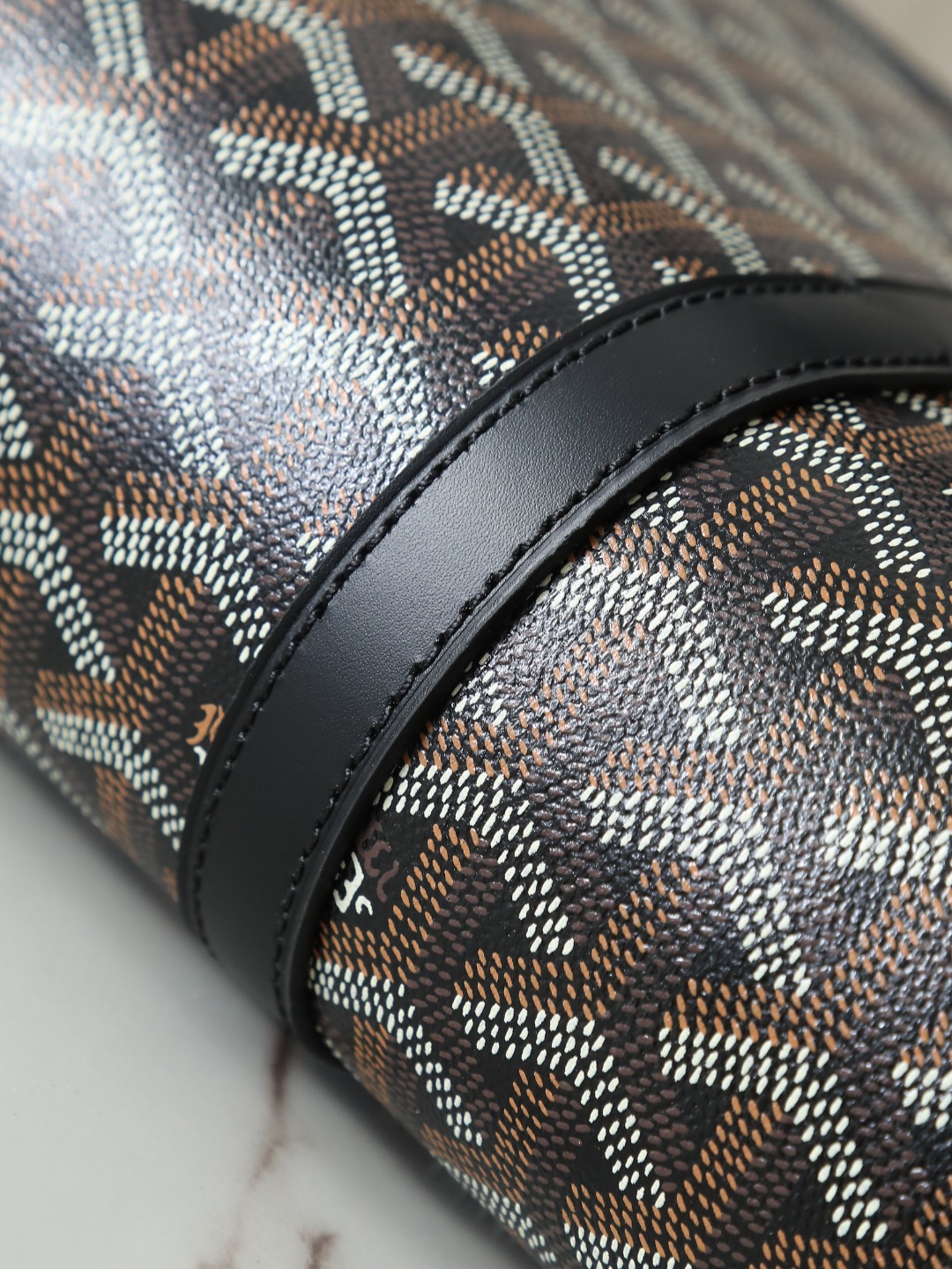 GOYARD 戈雅 邮差 Belvedere Messenger Bag (Canvas and Leather) — Dual-Use Handheld/Shoulder Bag-F0-BELVE3MMLTY