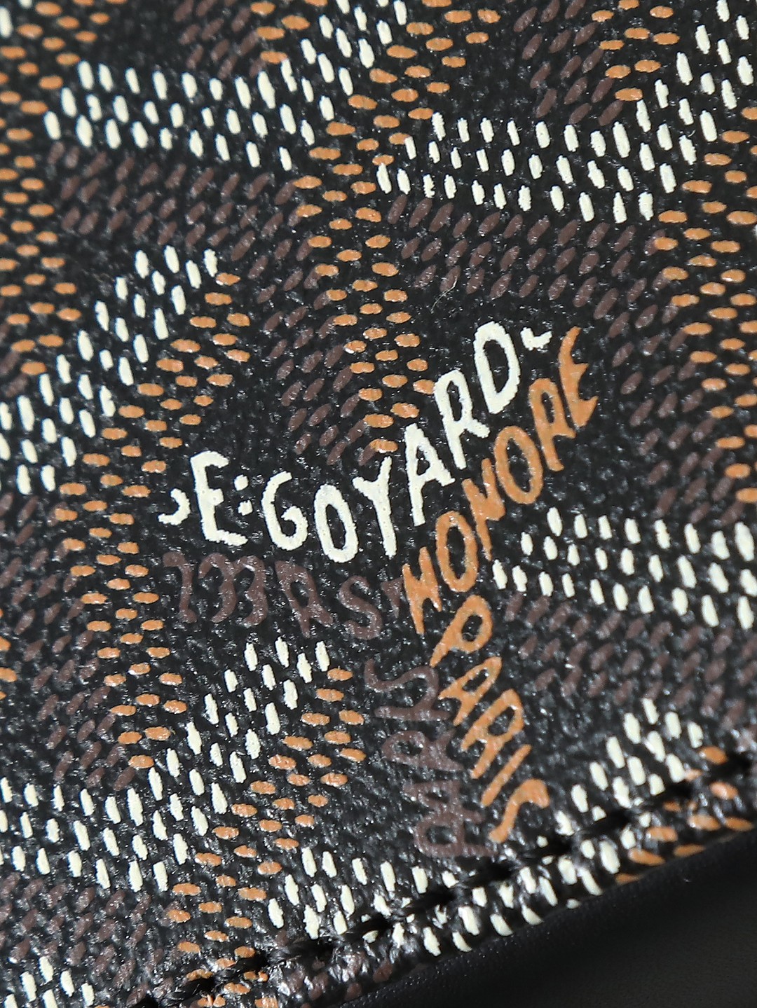 GOYARD 戈雅 邮差 Belvedere Messenger Bag (Canvas and Leather) — Dual-Use Handheld/Shoulder Bag-F0-BELVE3MMLTY