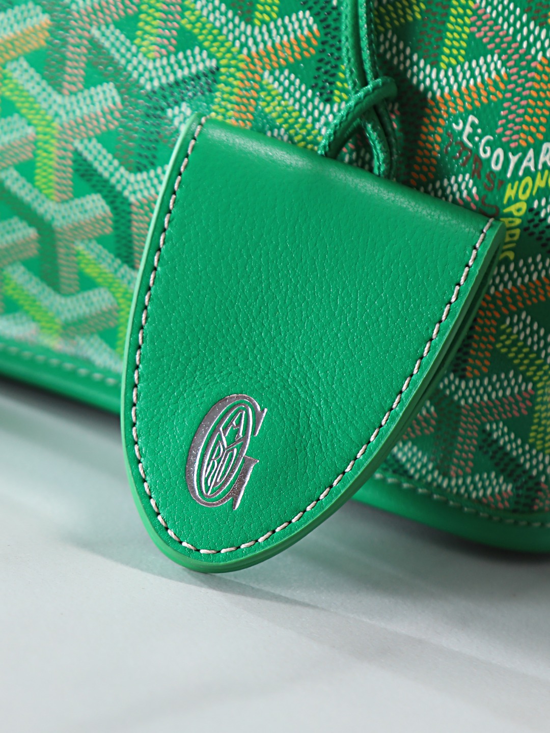 GOYARD 戈雅双面 Belvedere Reversible Mini Tote (Canvas and Leather) — Dual-use bag (handheld/shoulder carry)-F0-ANJCROMINCG