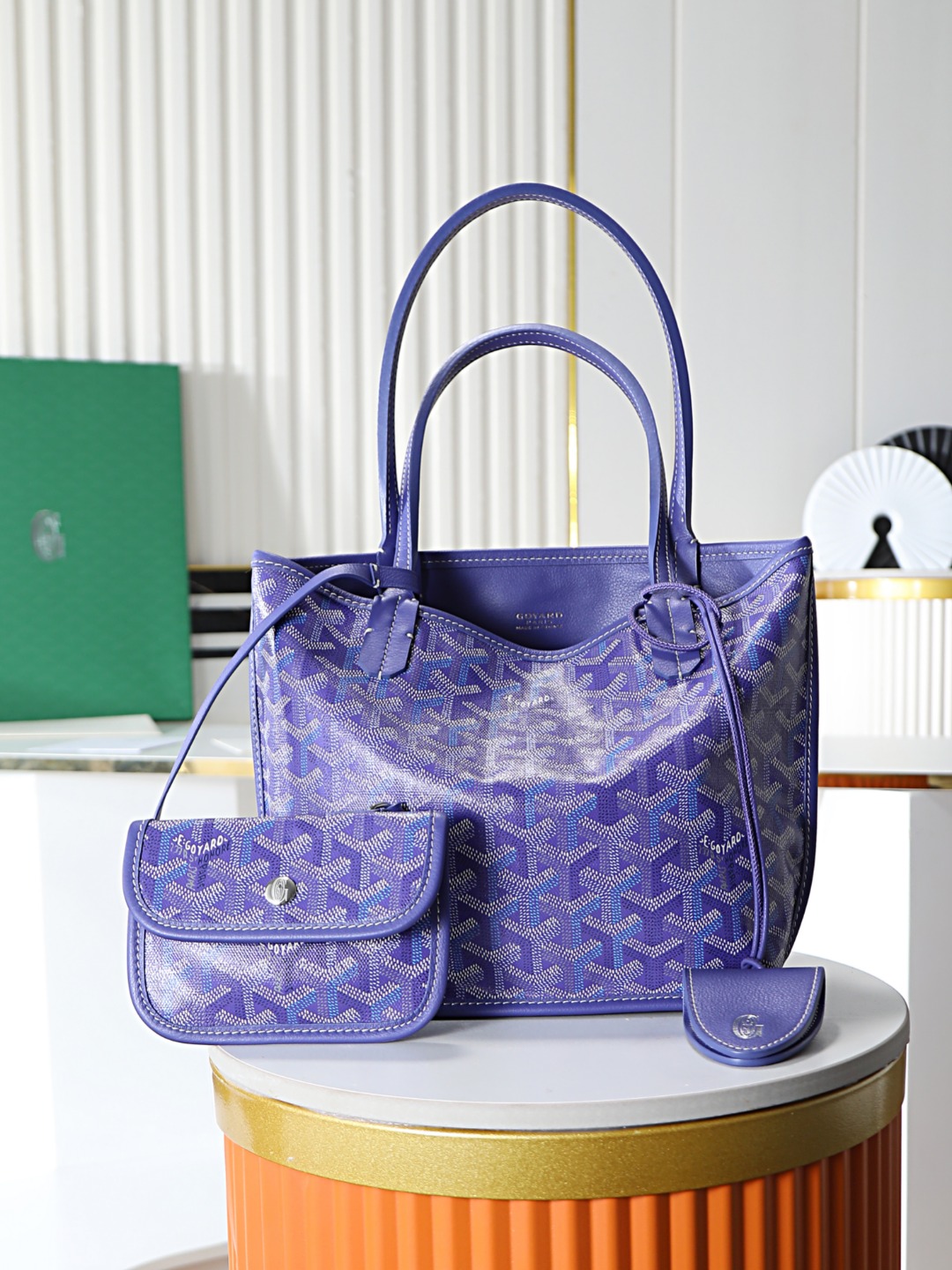 GOYARD 戈雅双面 Belvedere Reversible Mini Tote (Canvas and Leather) — Dual-use bag (handheld/shoulder carry)-F0-ANJCROMINCG