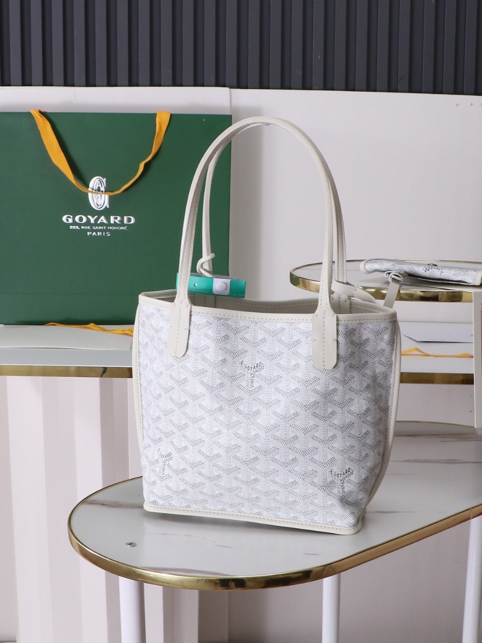 GOYARD 戈雅双面 Belvedere Reversible Mini Tote (Canvas and Leather) — Dual-use bag (handheld/shoulder carry)-F0-ANJCROMINCG-50TY50P