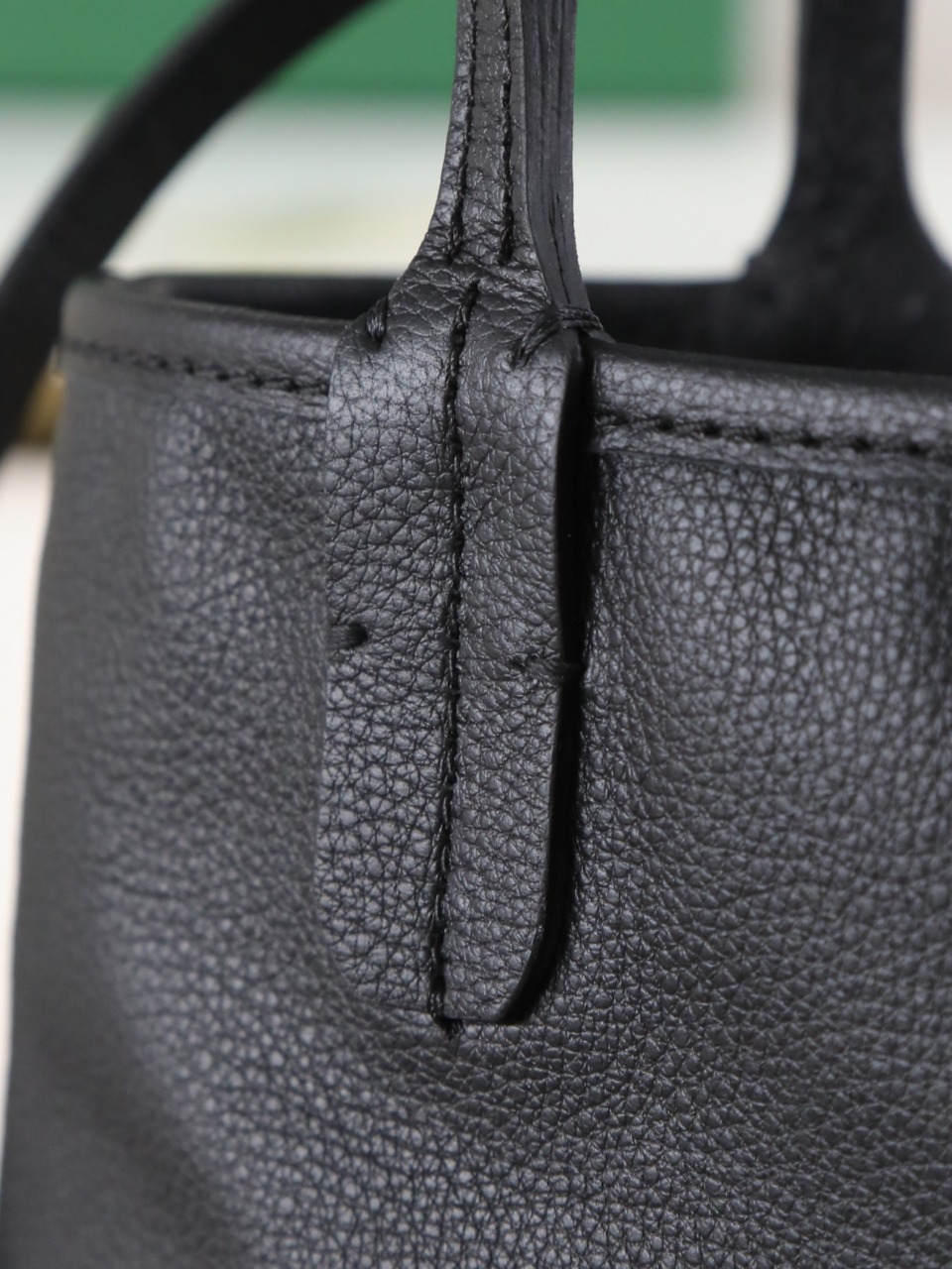 GOYARD 戈雅双面 Belvedere Reversible Mini Tote (Canvas and Leather) — Dual-use bag (handheld/shoulder carry)-F0-ANJCROMINCG 