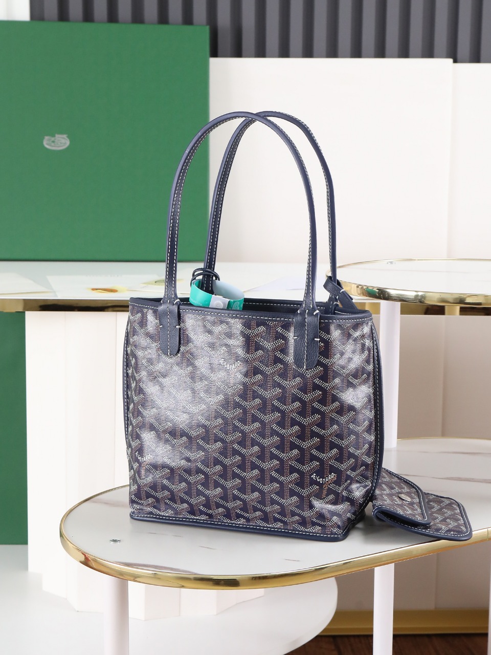 GOYARD 戈雅双面 Belvedere Reversible Mini Tote (Canvas and Leather) — Dual-use bag (handheld/shoulder carry)-F0-ANJCROMINCG 