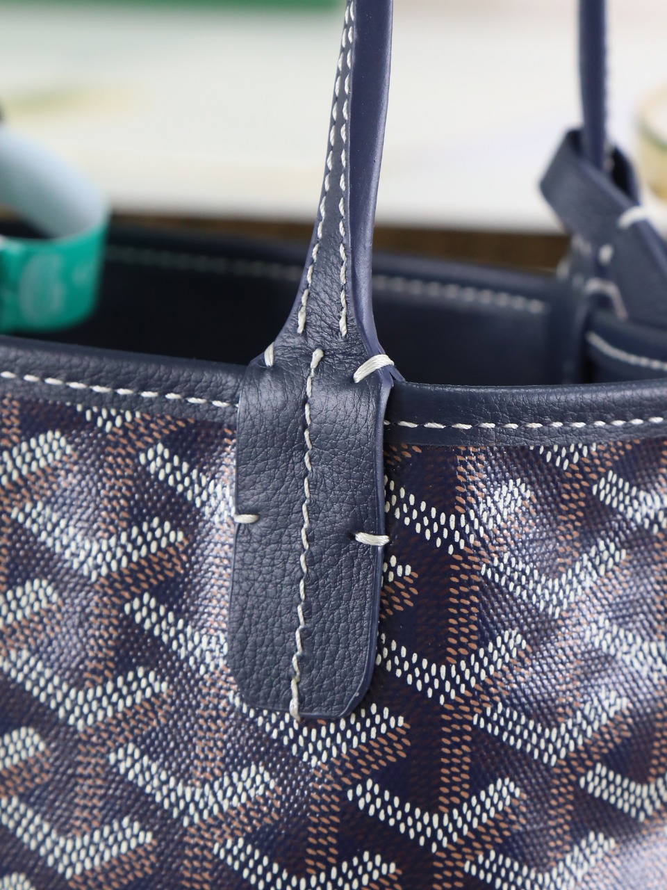 GOYARD 戈雅双面 Belvedere Reversible Mini Tote (Canvas and Leather) — Dual-use bag (handheld/shoulder carry)-F0-ANJCROMINCG 